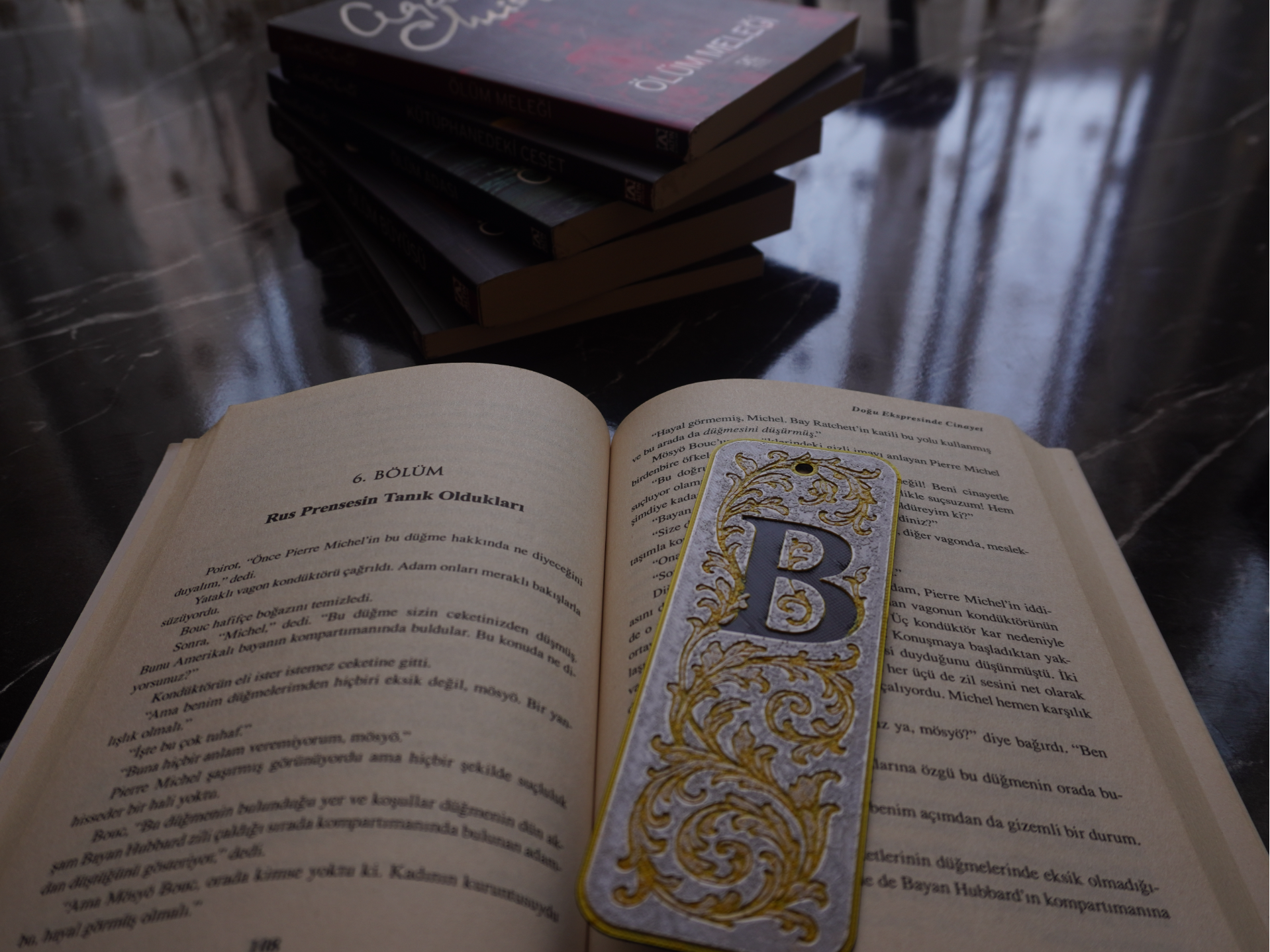 Elegant Monogram Bookmark – Letter B
