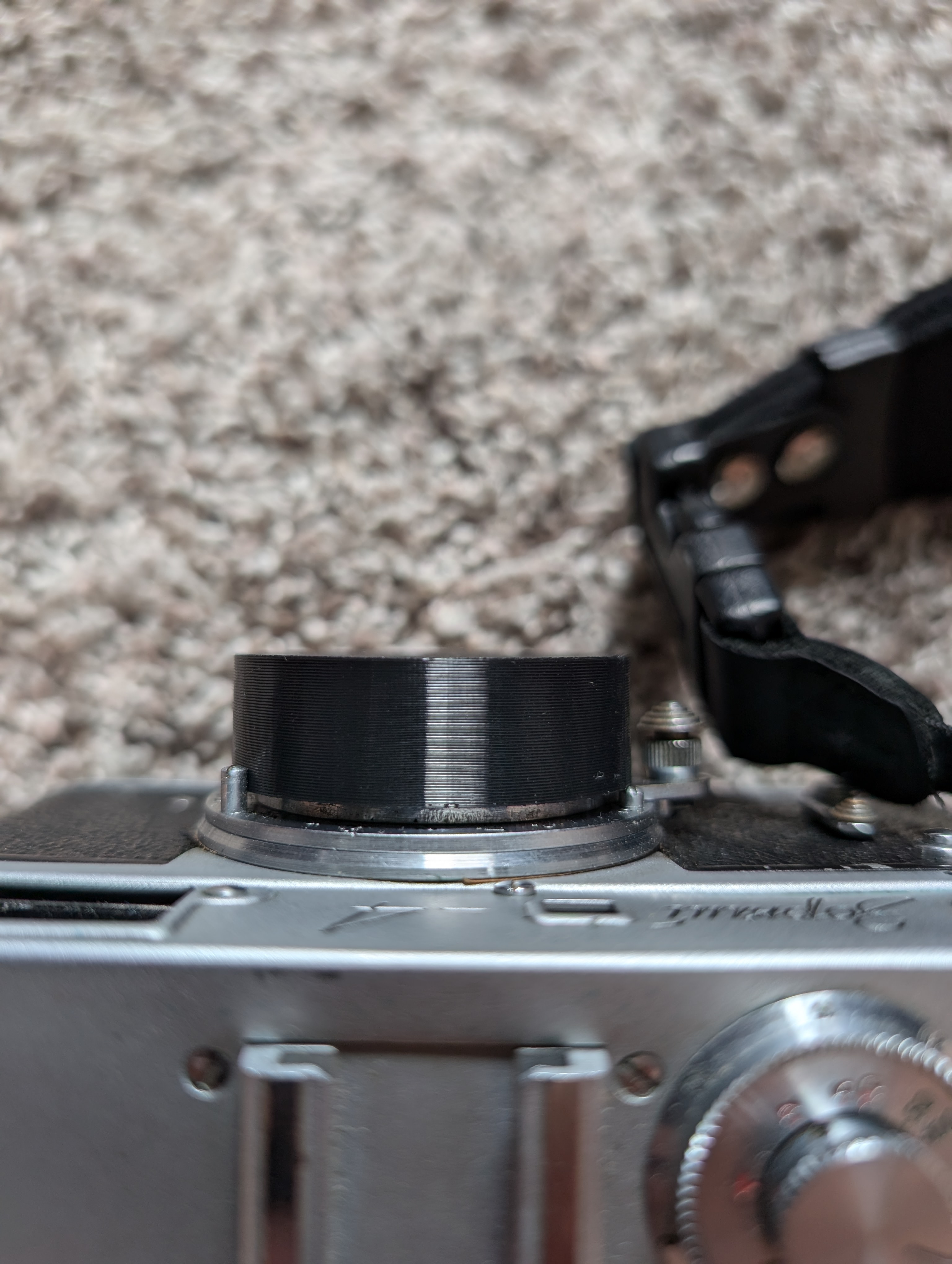 Industar 22 collapsing lens locking lens cap