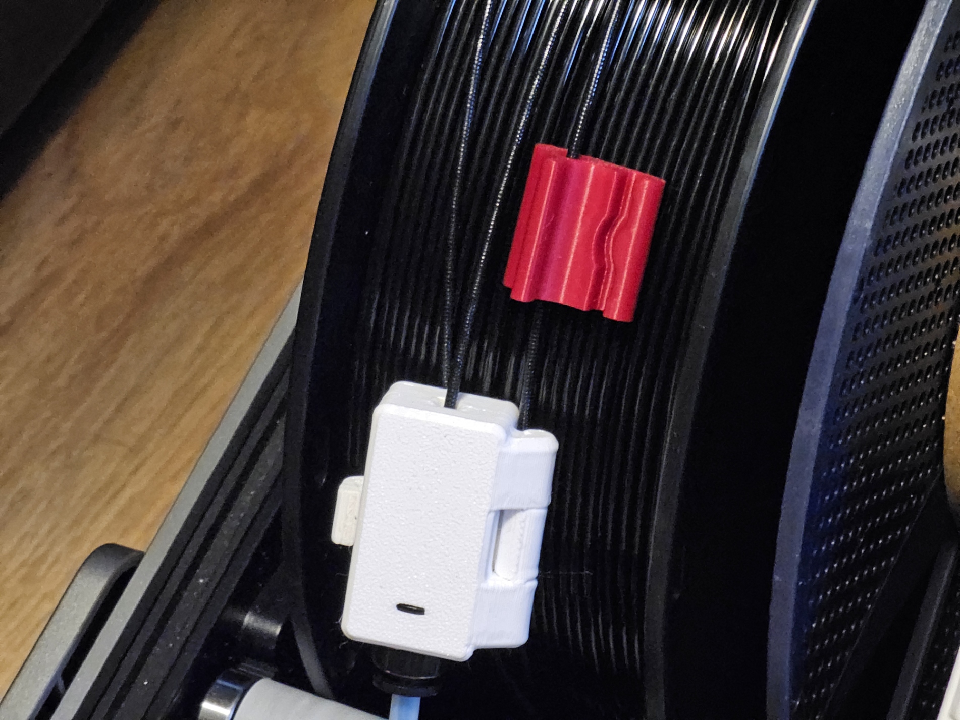 Miniatura 2 do modelo 3D Filament clip