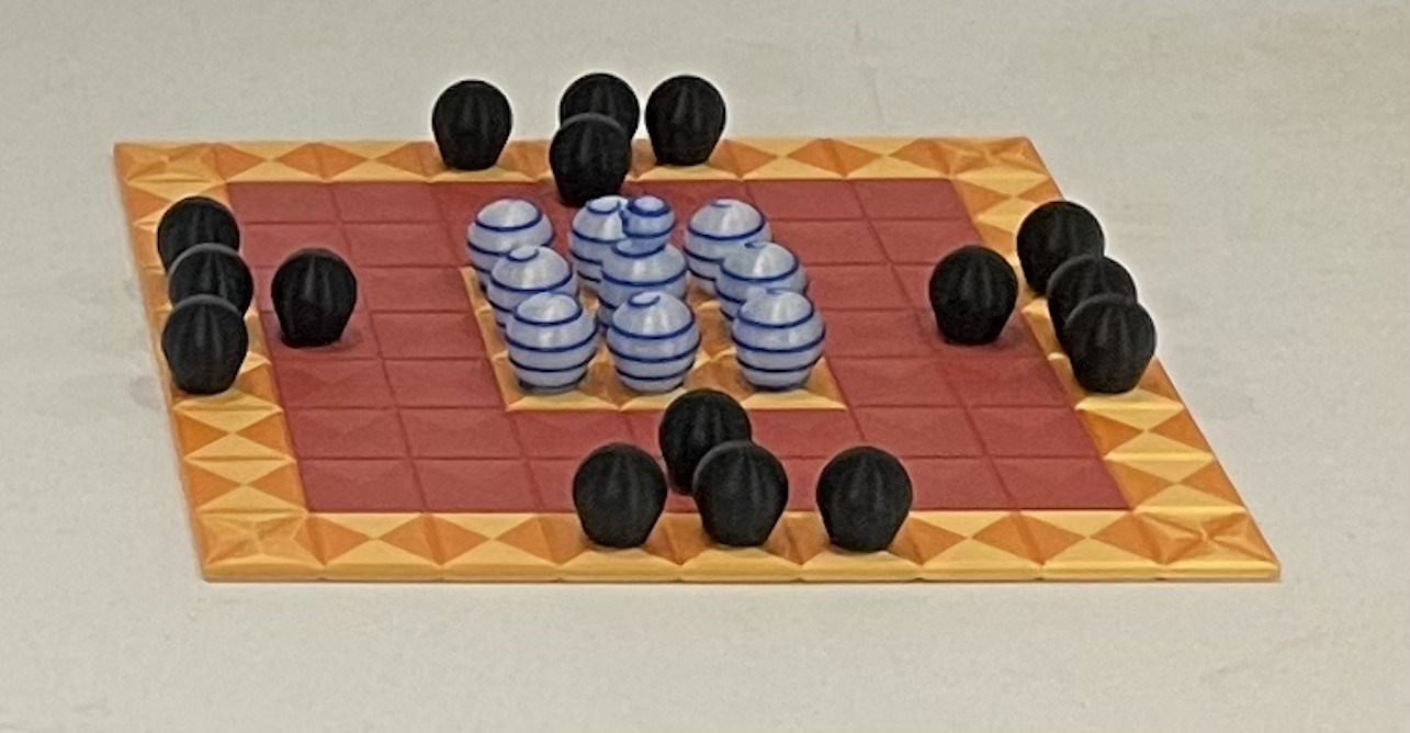 Hnefatafl: Viking board game