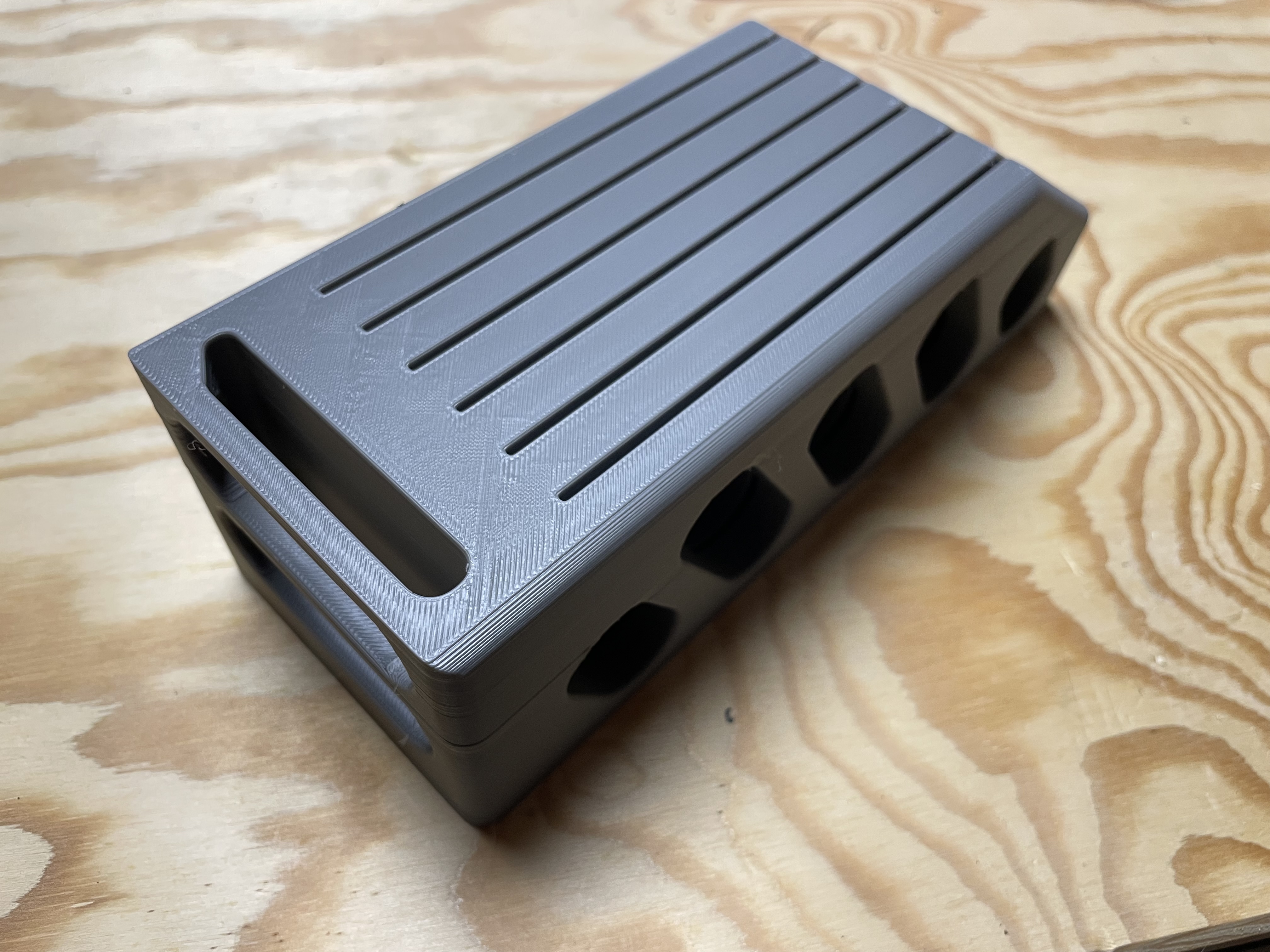 Bed plate & scraper holder