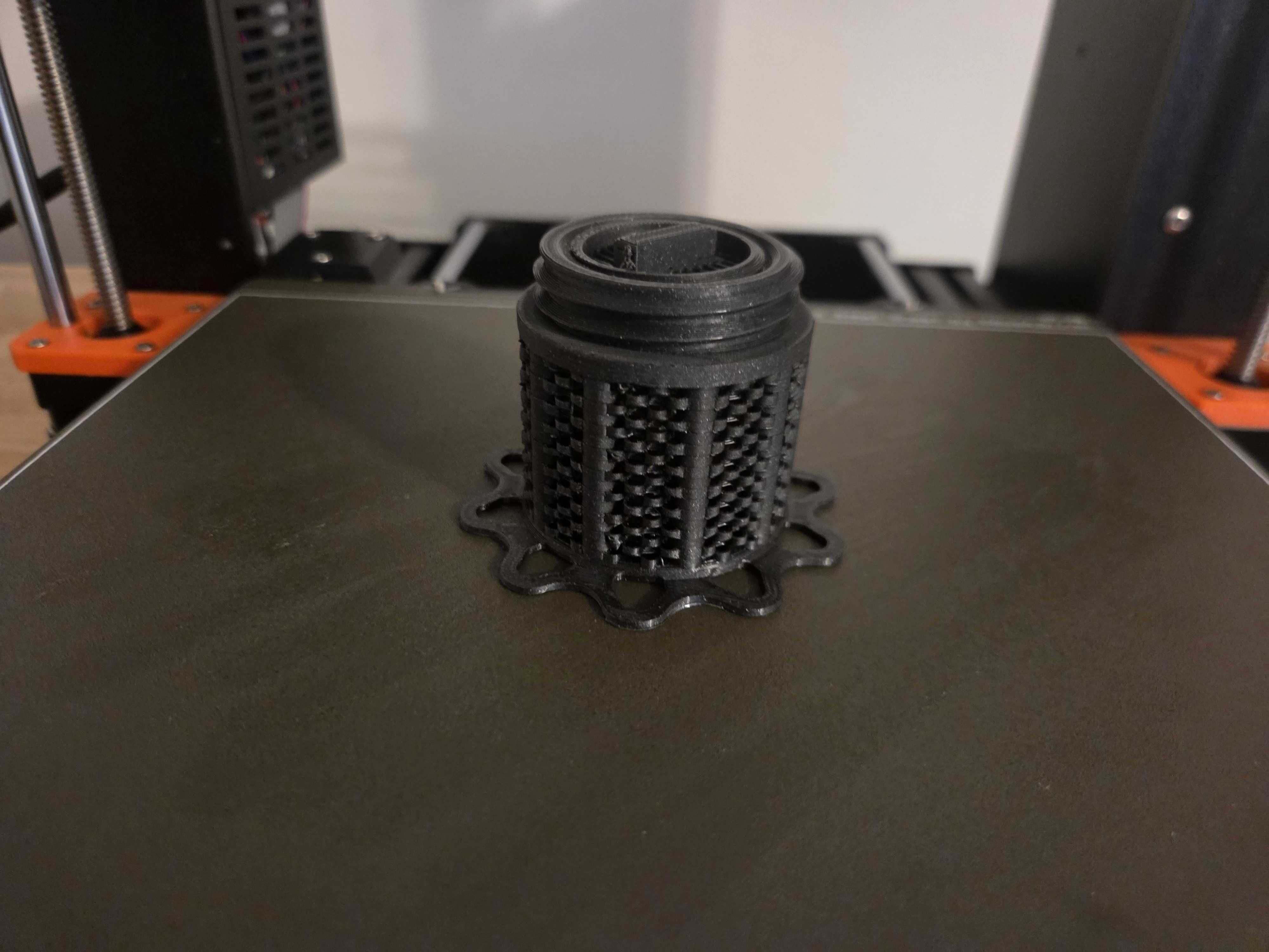 Lock-in-place in-spool desiccant (silica) container with pillars 3D model thumbnail