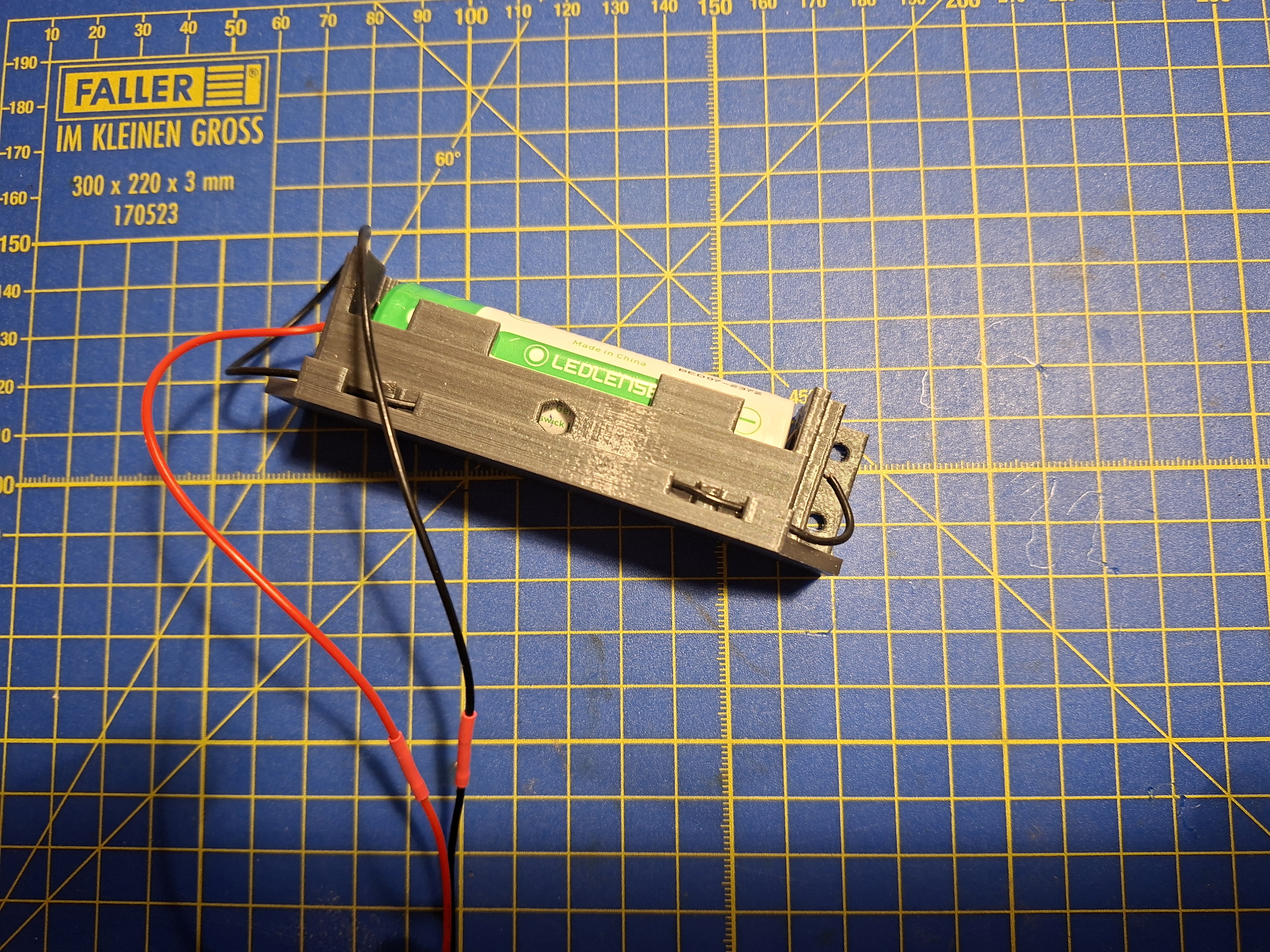 21700 with protective circuits Battery Holder Keystone V2a