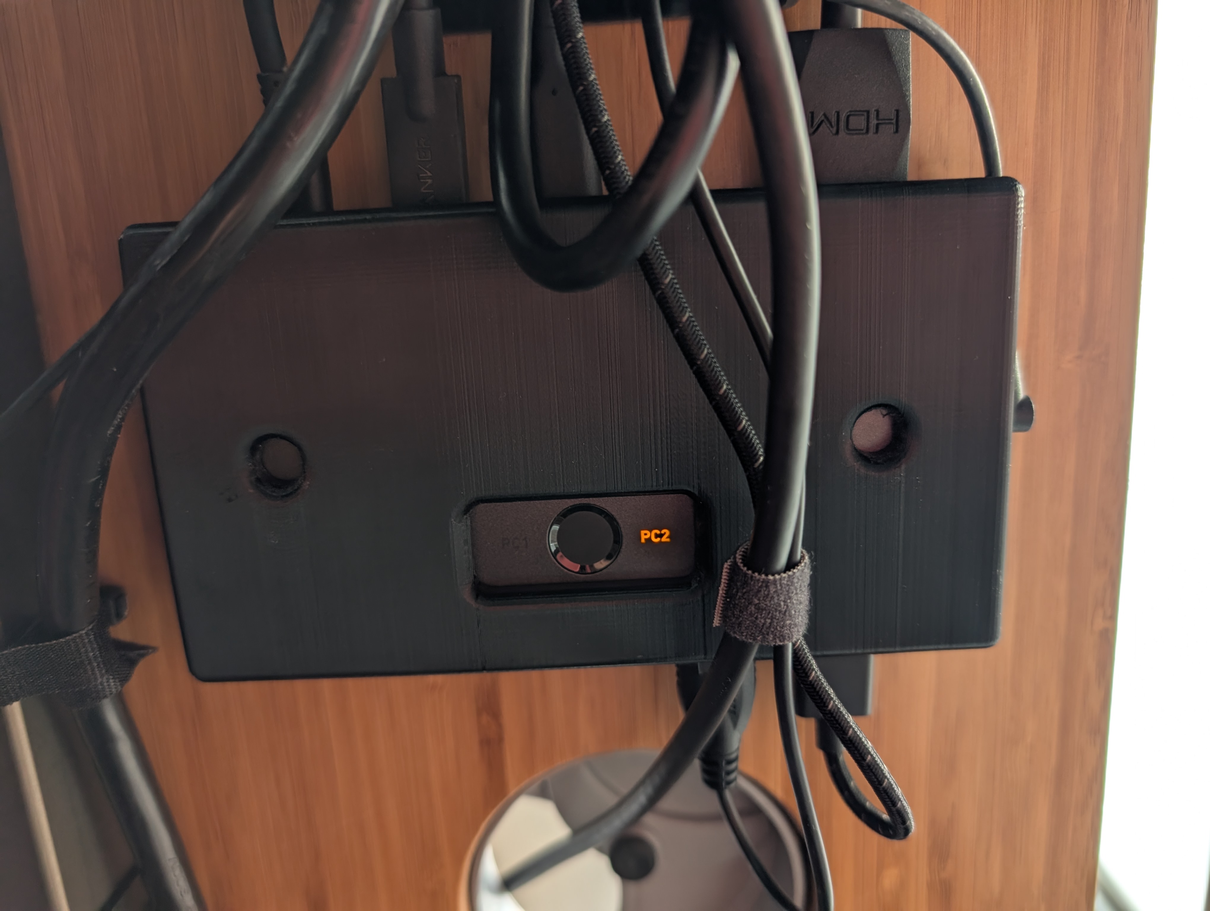 Anker A83K8 KVM Switch Hub Desk Mount Bracket Holder