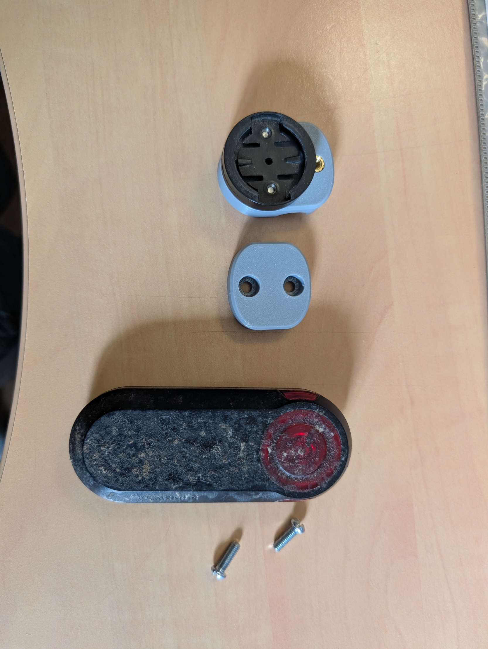 Mount for garmin varia on a rack (Ortlieb)