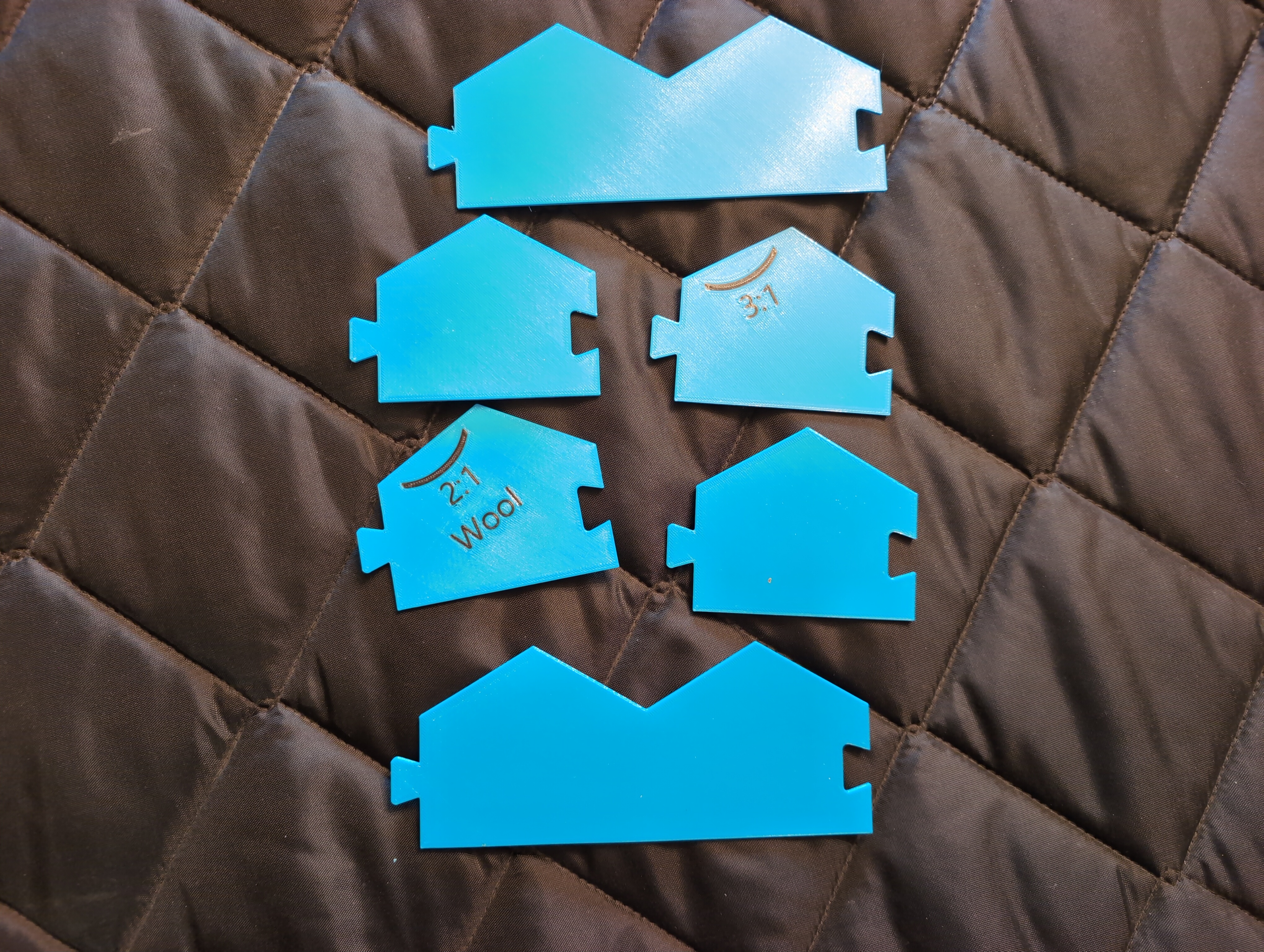 Border extensions for use with 5-6 player Catan expansion