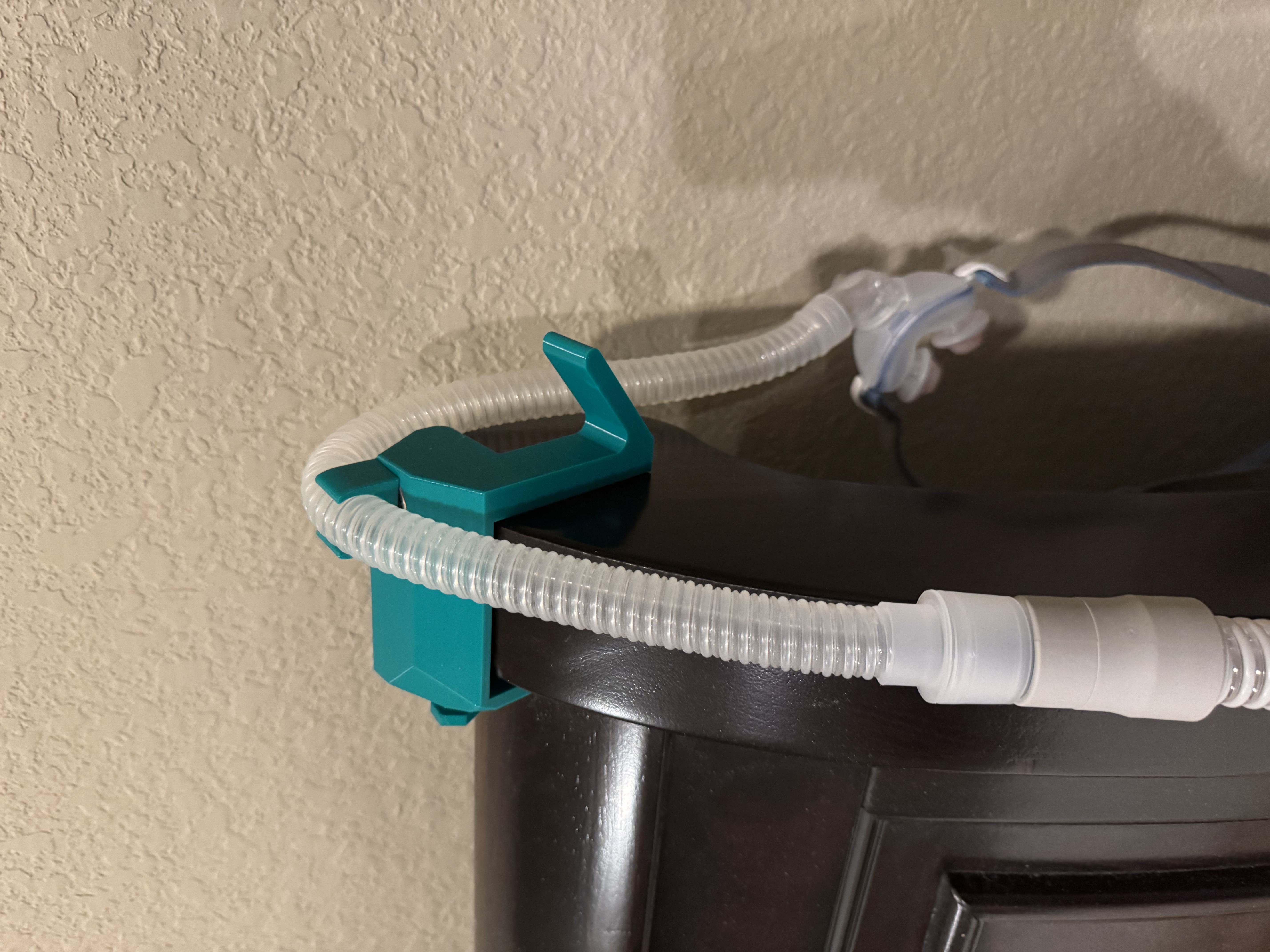 CPAP Mask and Hose holder - Clamp on to Curved Bed Frame
