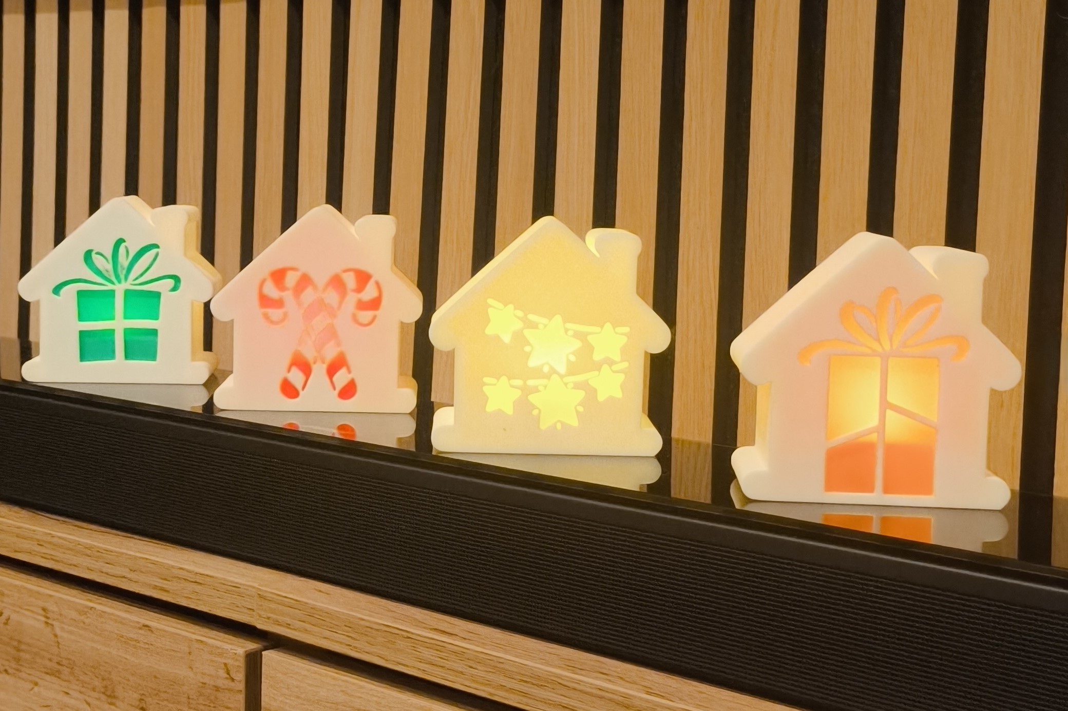 Weihnachts-Leuchthaus für LED-Kerze