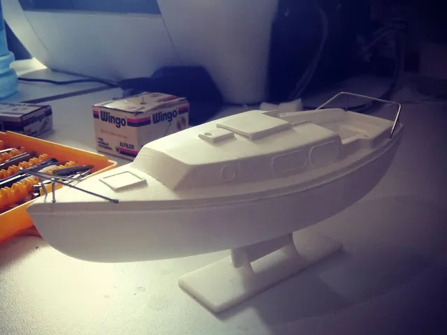 Sailboat scale model (1:43), based on the Westerly Tiger 25
