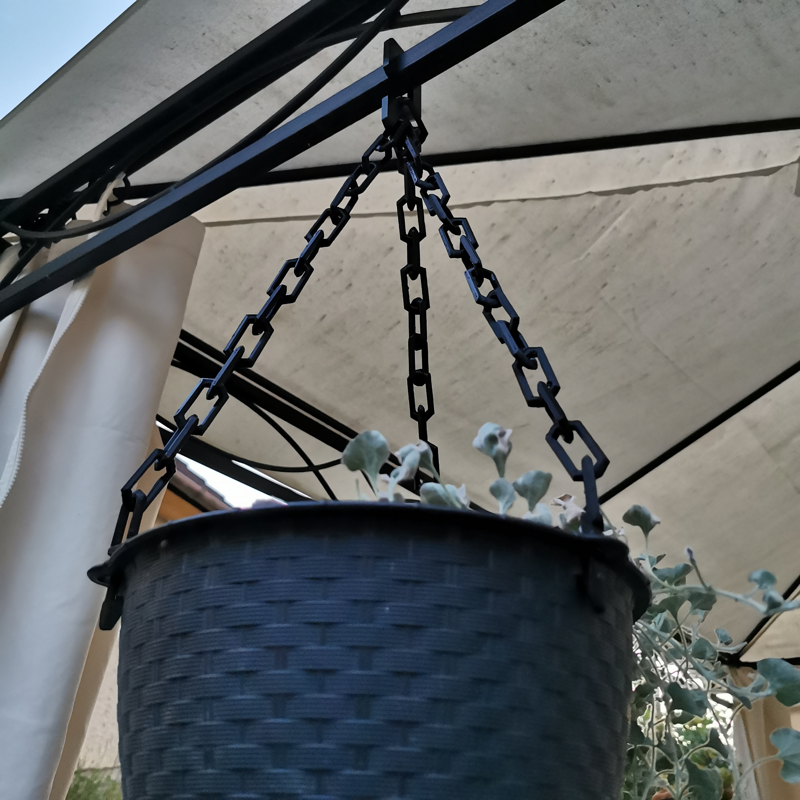 Hanging Chain with Hook for Plastic Flower Pots