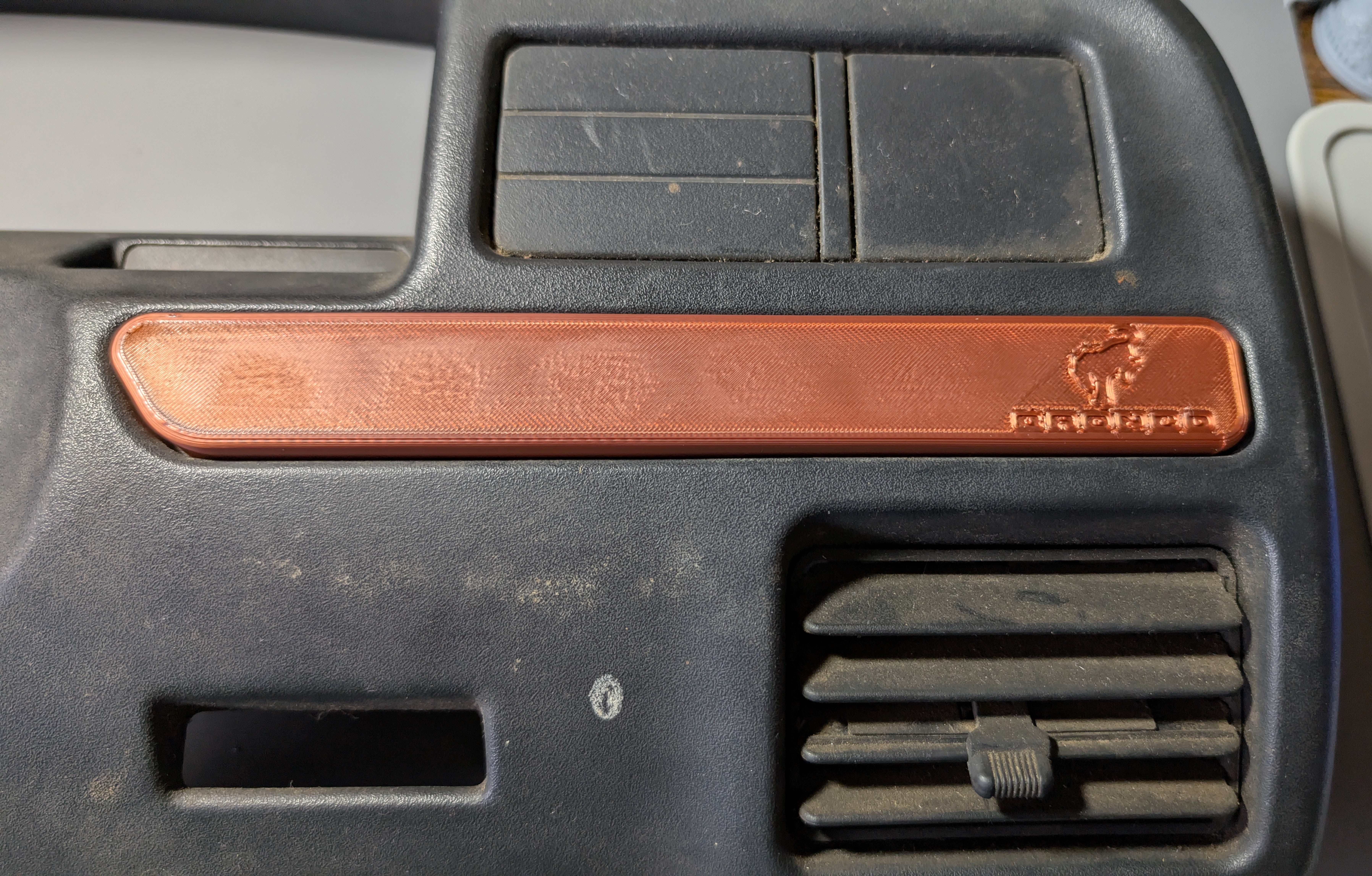 OBS Ford Bronco Driver Side Dash Trim — miniatura 6