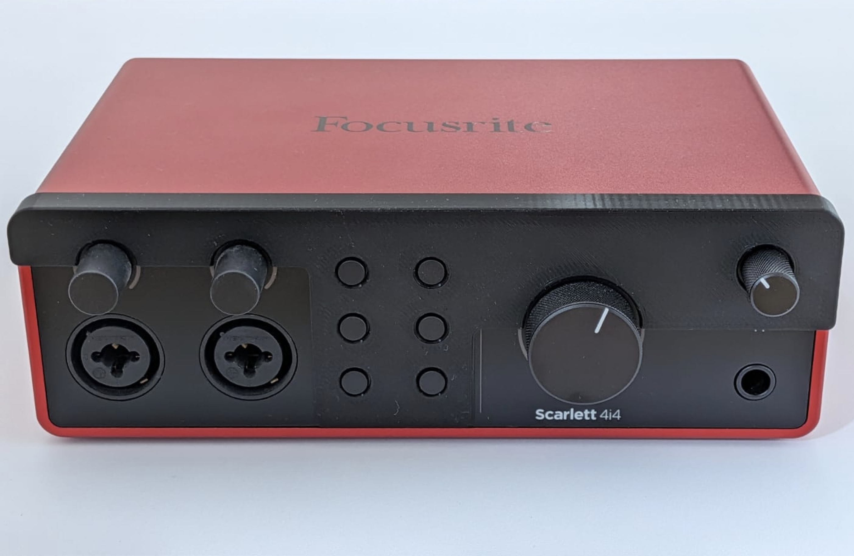 Focusrite Scarlett 4i4 (4th Gen) LED light shield