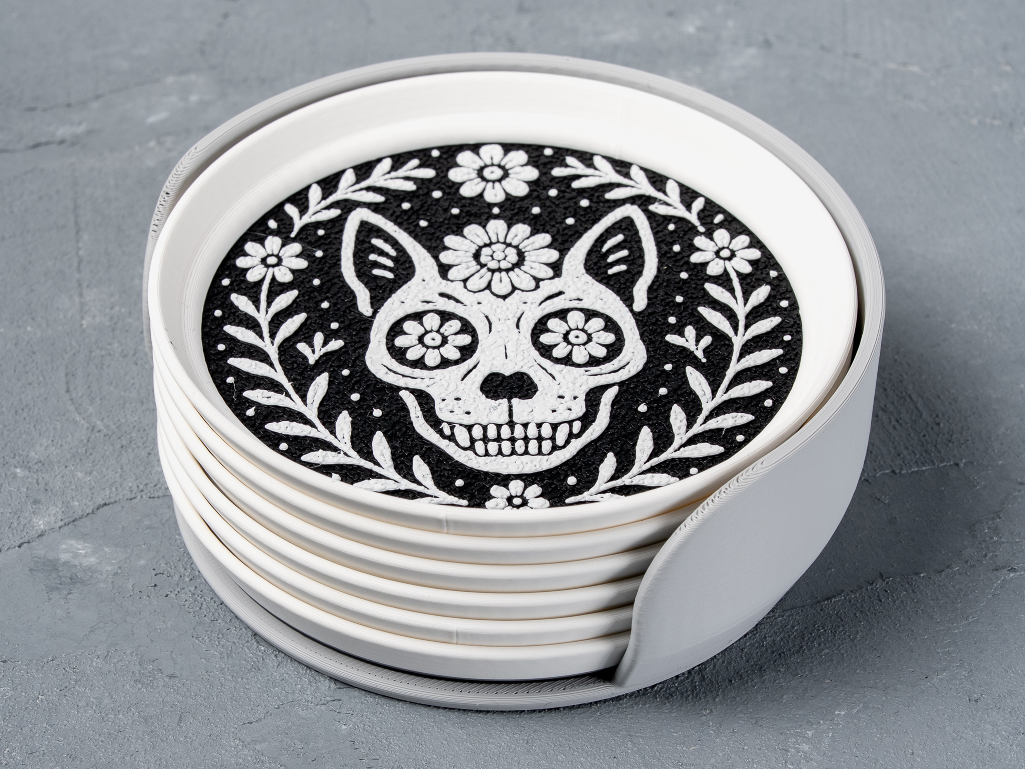 Miniatura 3 do modelo 3D Ornamental Skull Stackable Coasters