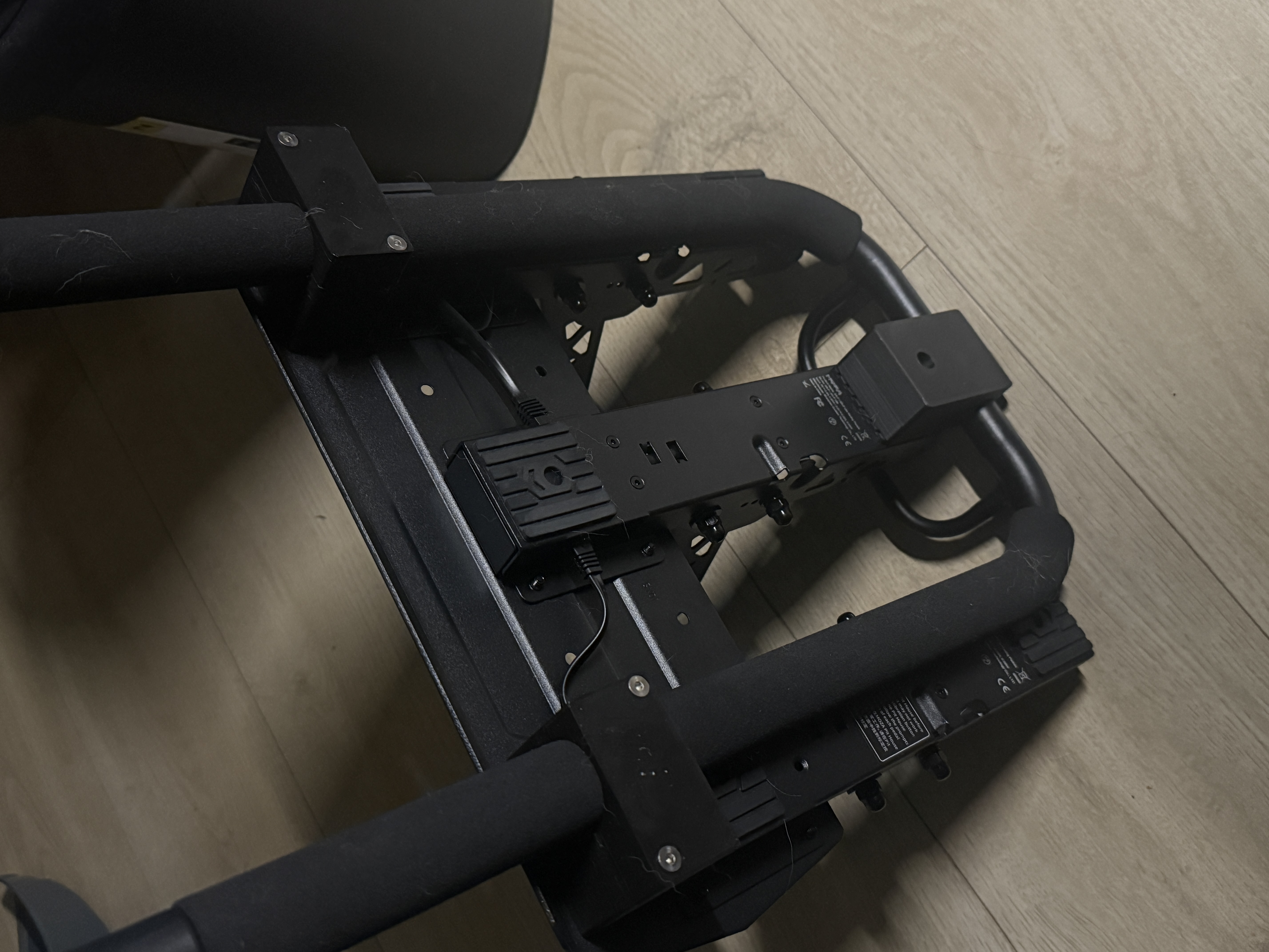 Moza SRP Playseat bracket