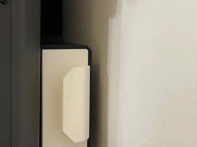 CC poop container