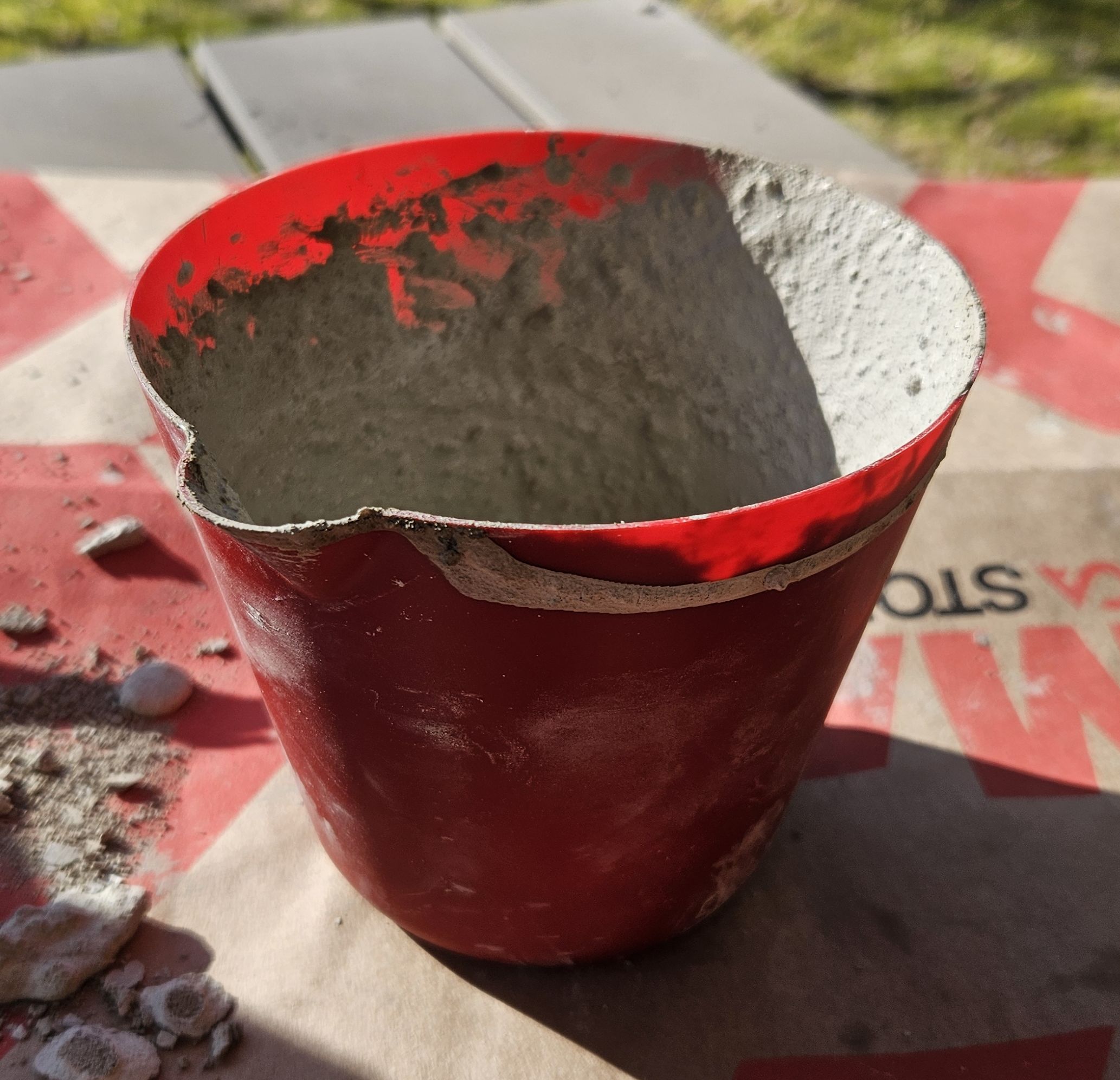 Mixing bowl for concrete or plaster (Vase Mode)