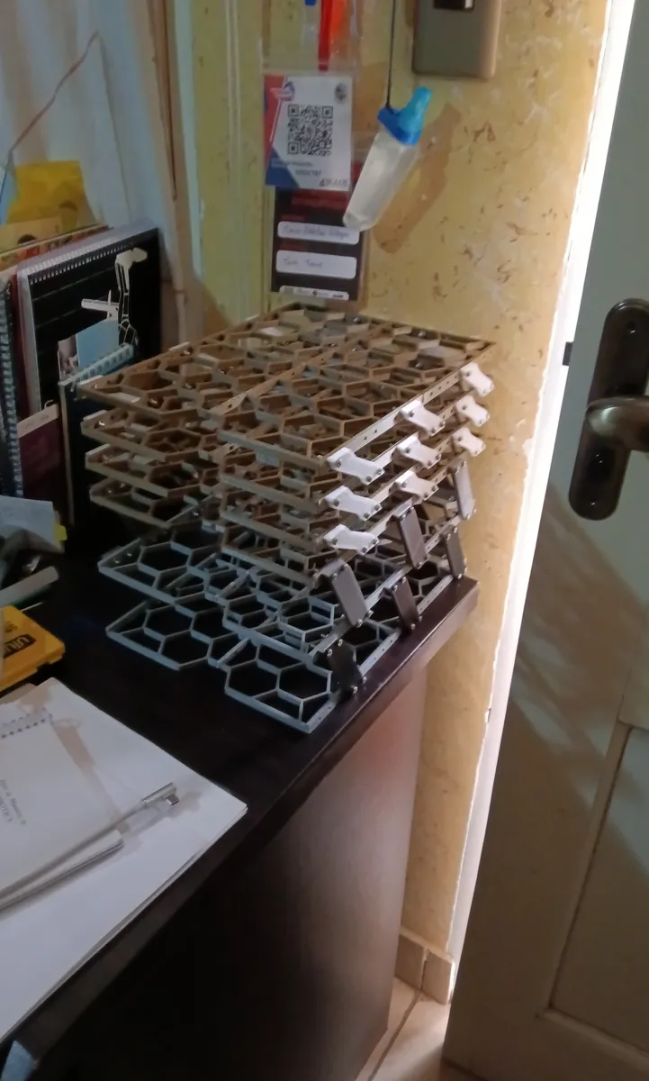 Long columns for Hexagon A4 Paper Tray