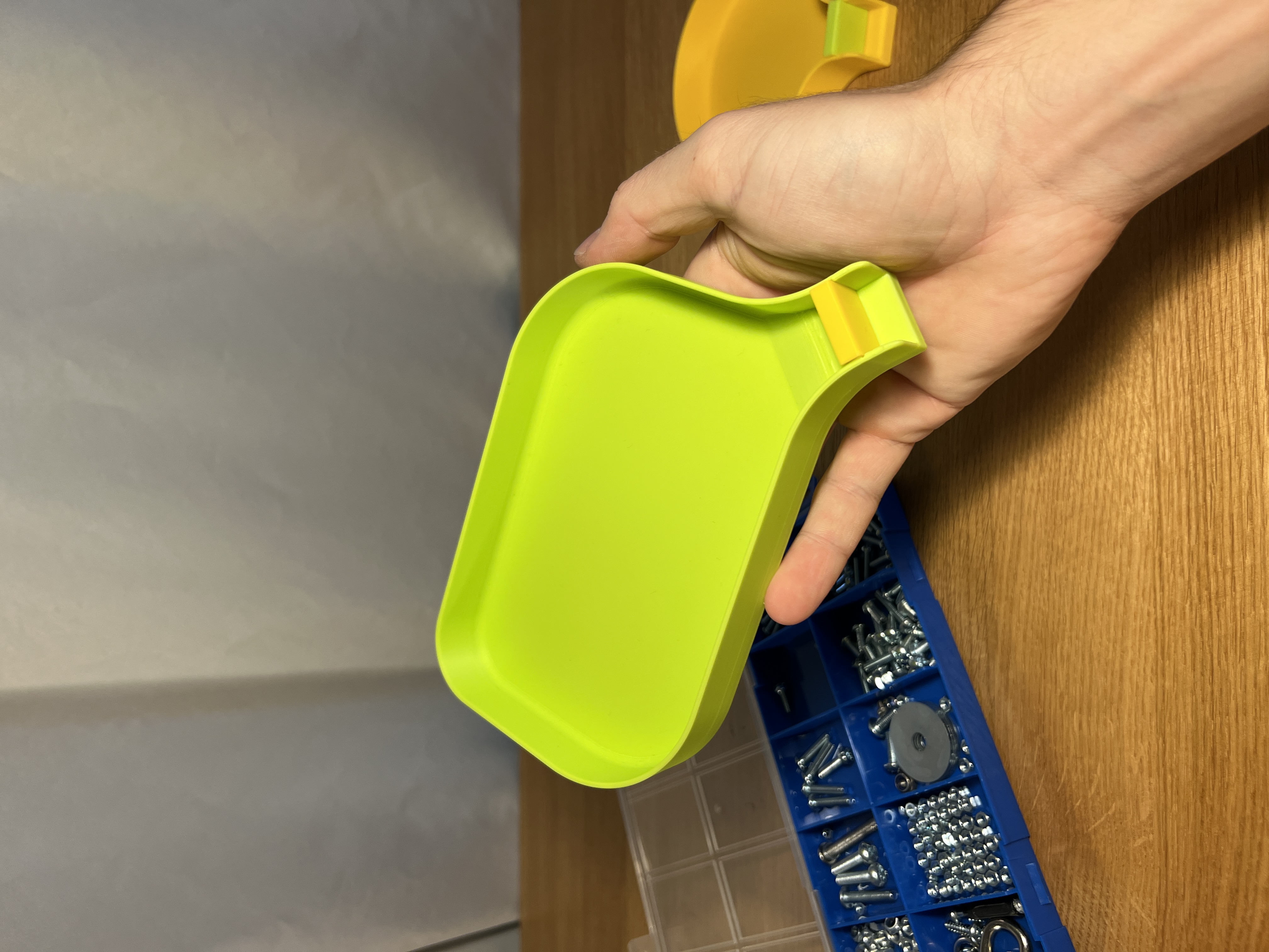 Miniatura 7 do modelo 3D Funnel Tray V2