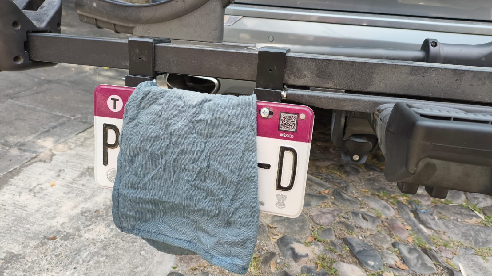 License plate holder for bike rack Thule T2 Pro X