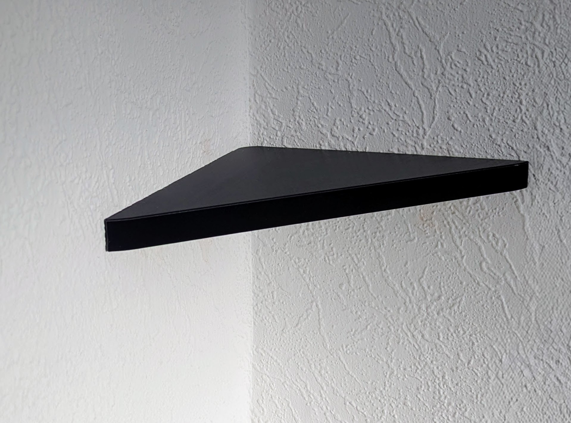 Miniatura 2 do modelo 3D Floating Corner Shelf