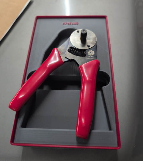 Gridfinity bin for Deutsch connector 20-26AWG crimp tool