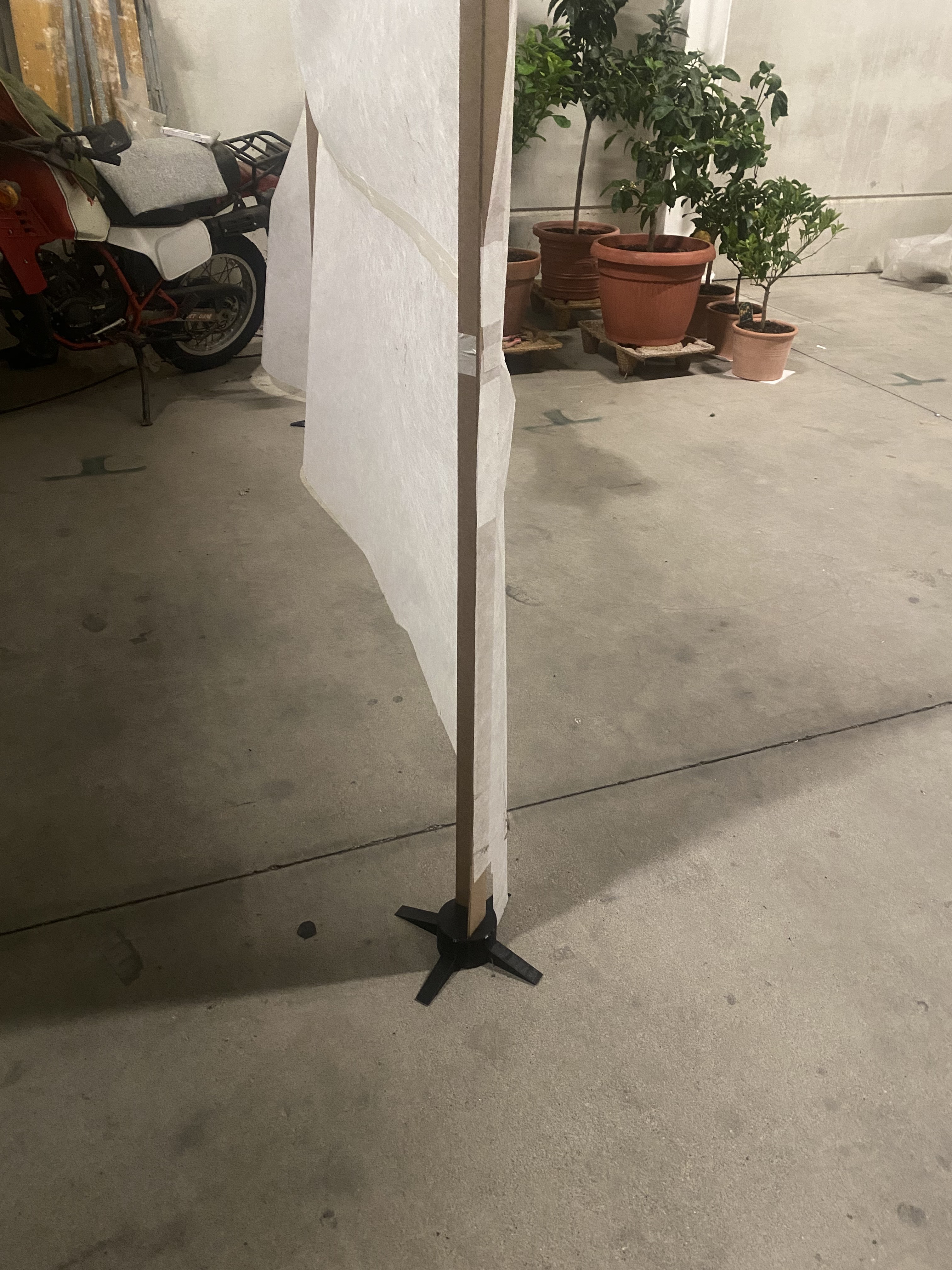 Cardboard angle supprt — miniatura 2