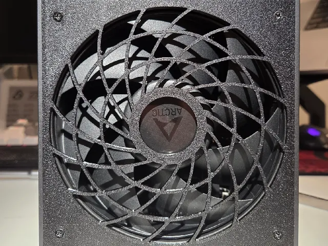 Noctua-Style AOOSTAR WTR Pro 140 Fan Back