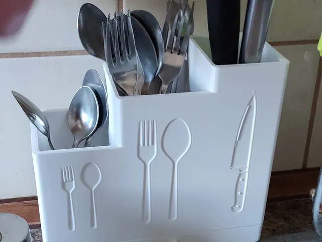 Integrated Drainage Cutlery Rack