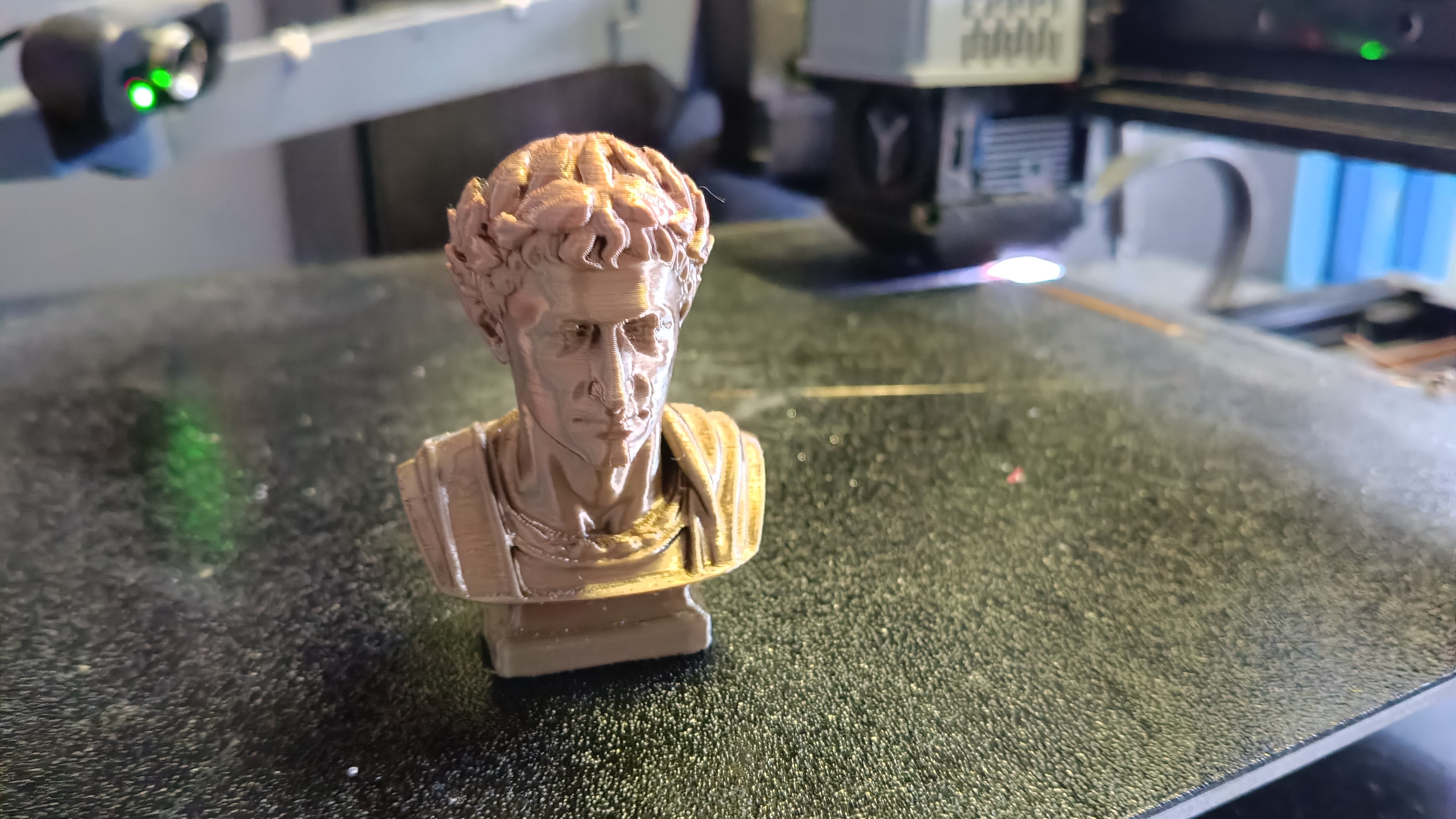 Caesar Augustus bust — miniatura 2