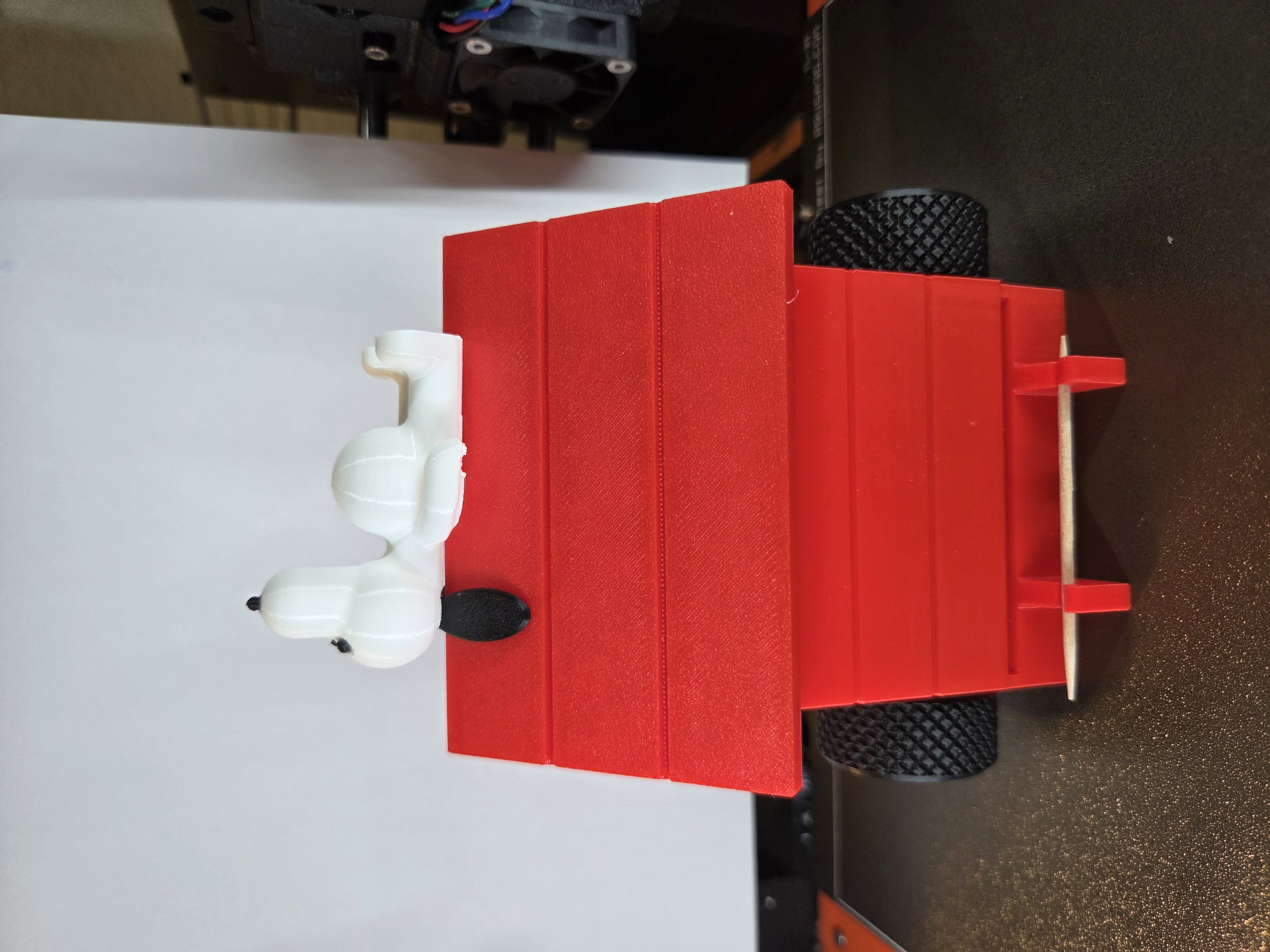 Beagle on Doghouse Toothpick Dispenser