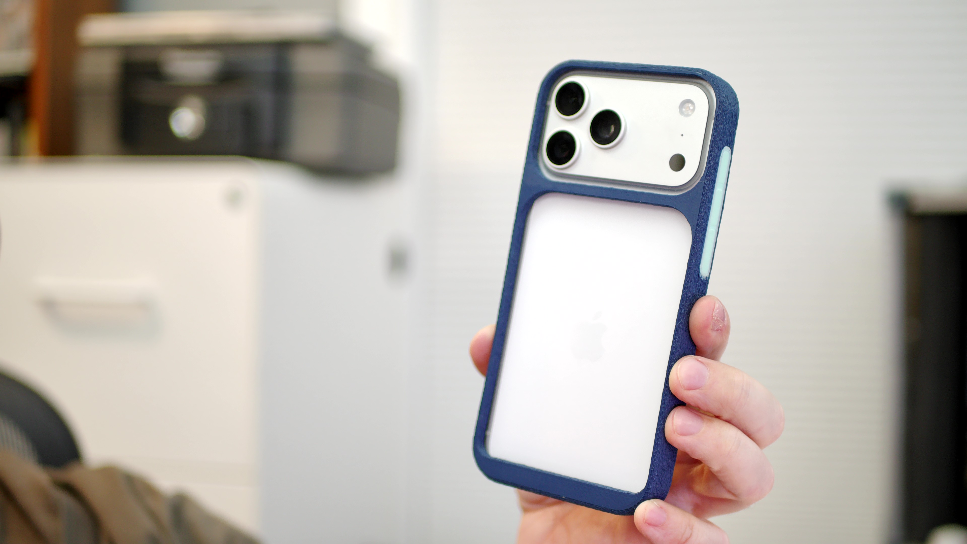 iPhone 17 Pro Max Dual-Material Bumper Case (IDEX TPU + PLA)
