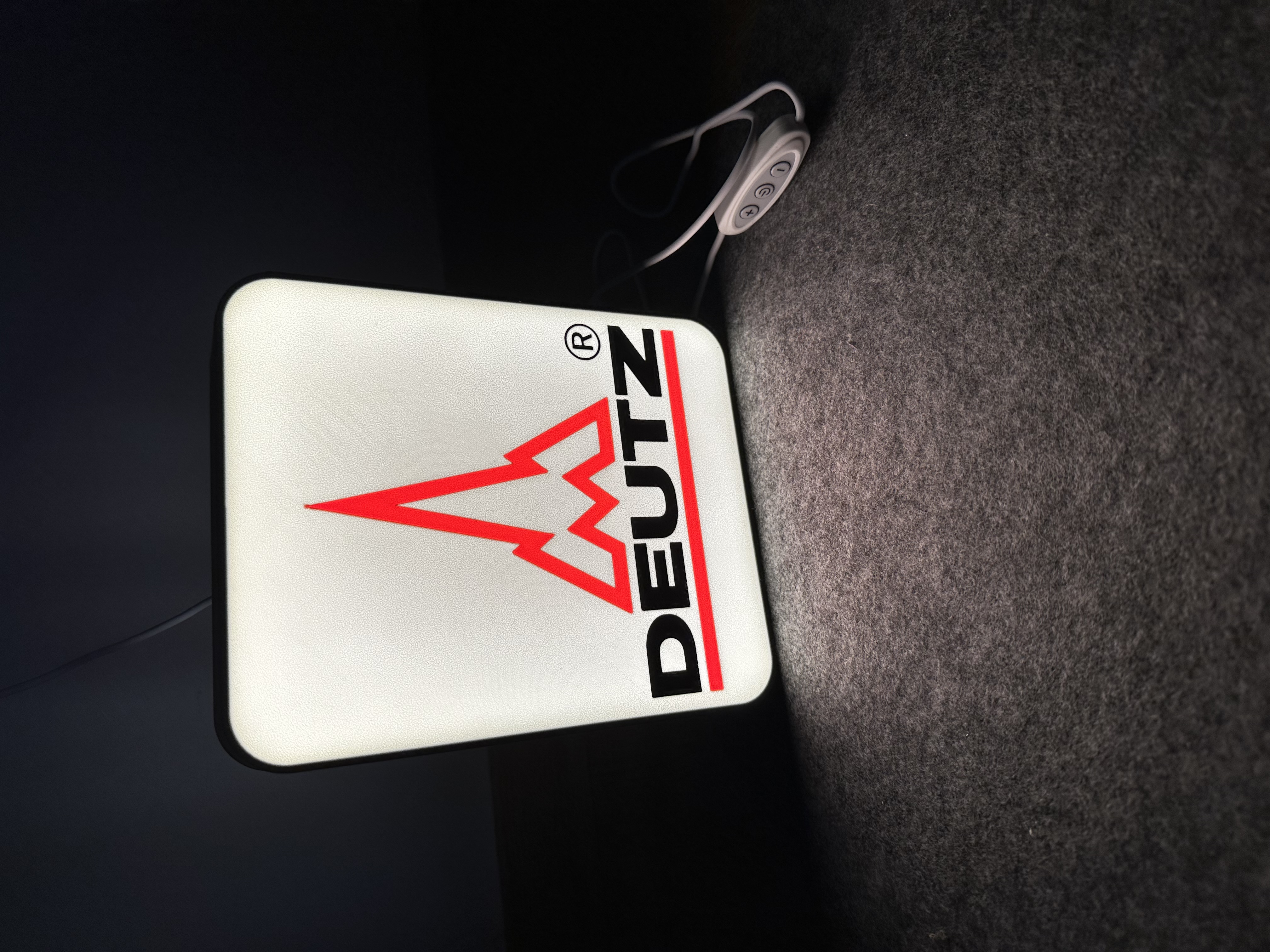 Deutz Logo Lamp