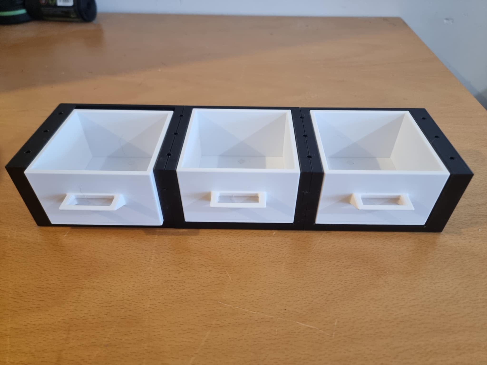 Modular Parametric Under-Desk Drawers