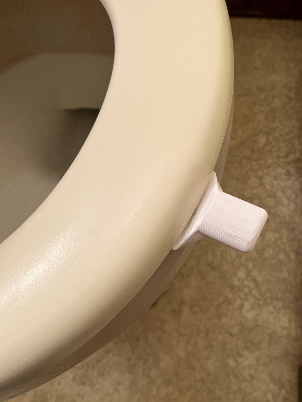 Toilet Seat Lift