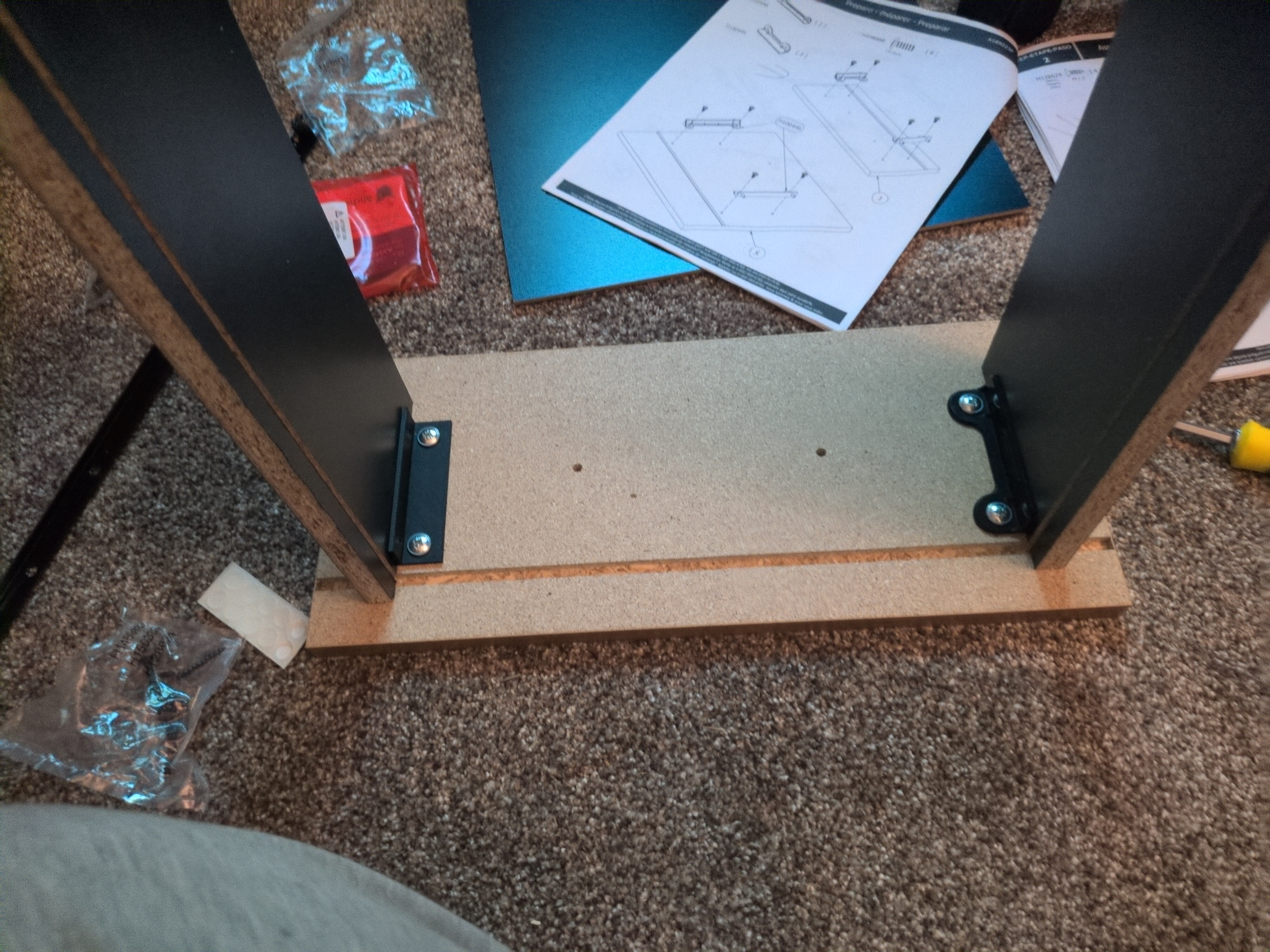 H100445 Top Drawer Bracket for Bush Home 72W Single Pedestal Desk