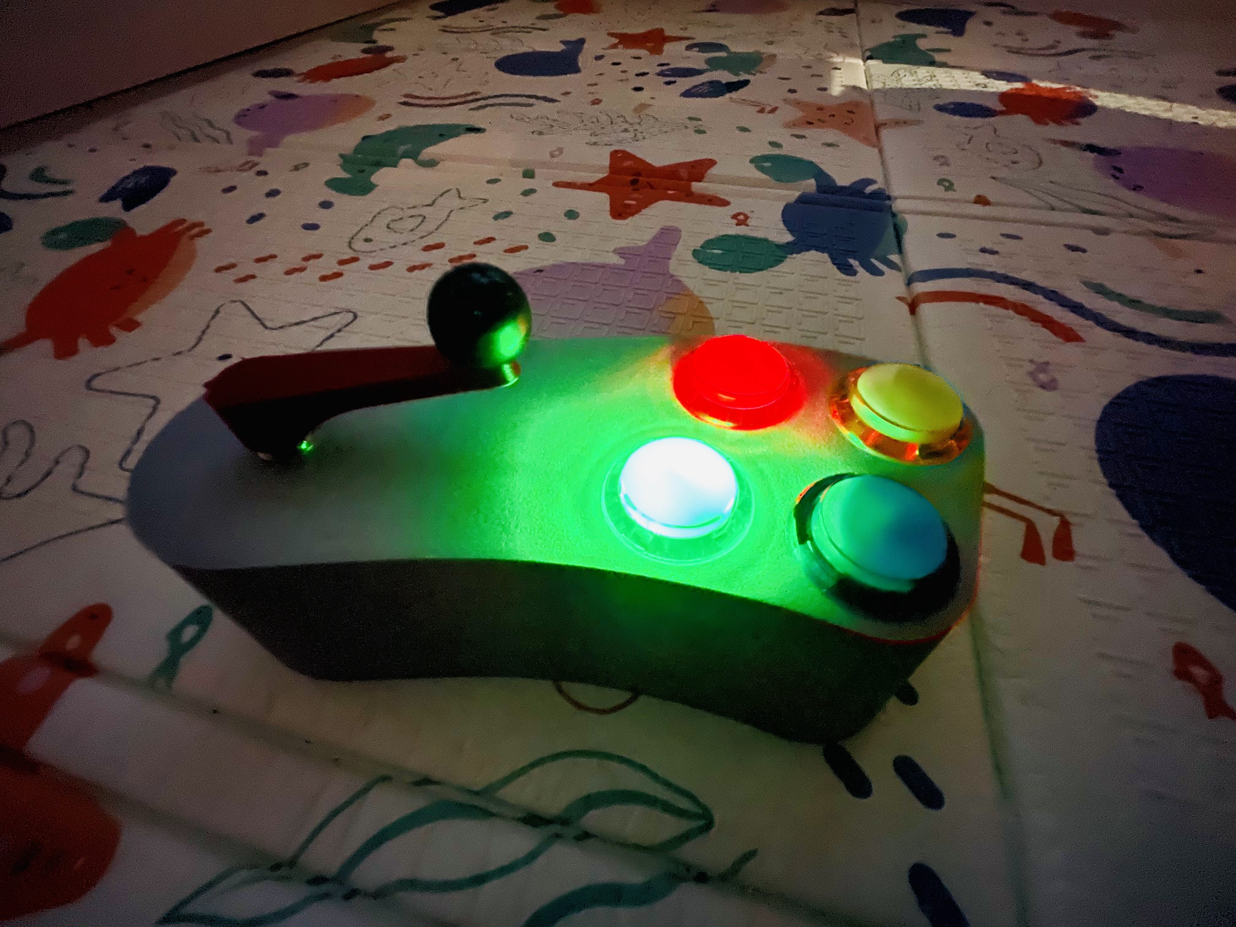 Duplo Train Remote ESP32 w/ Switch Handle & Arcade Buttons