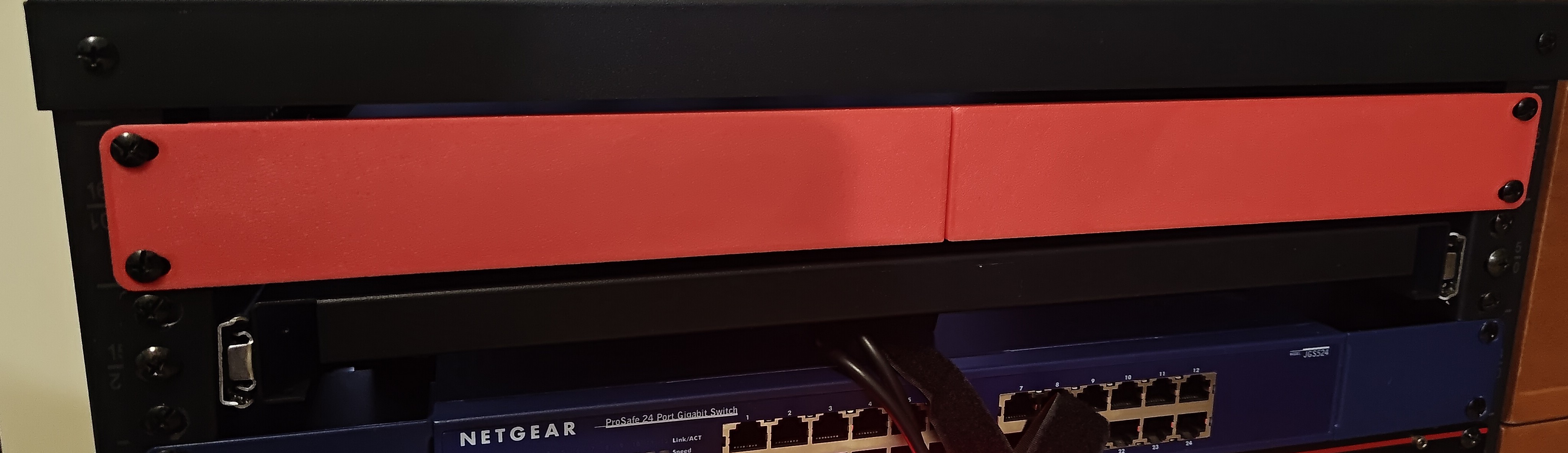 1U 19in Rack Mount Blank Panel / Spacer +CableManagement