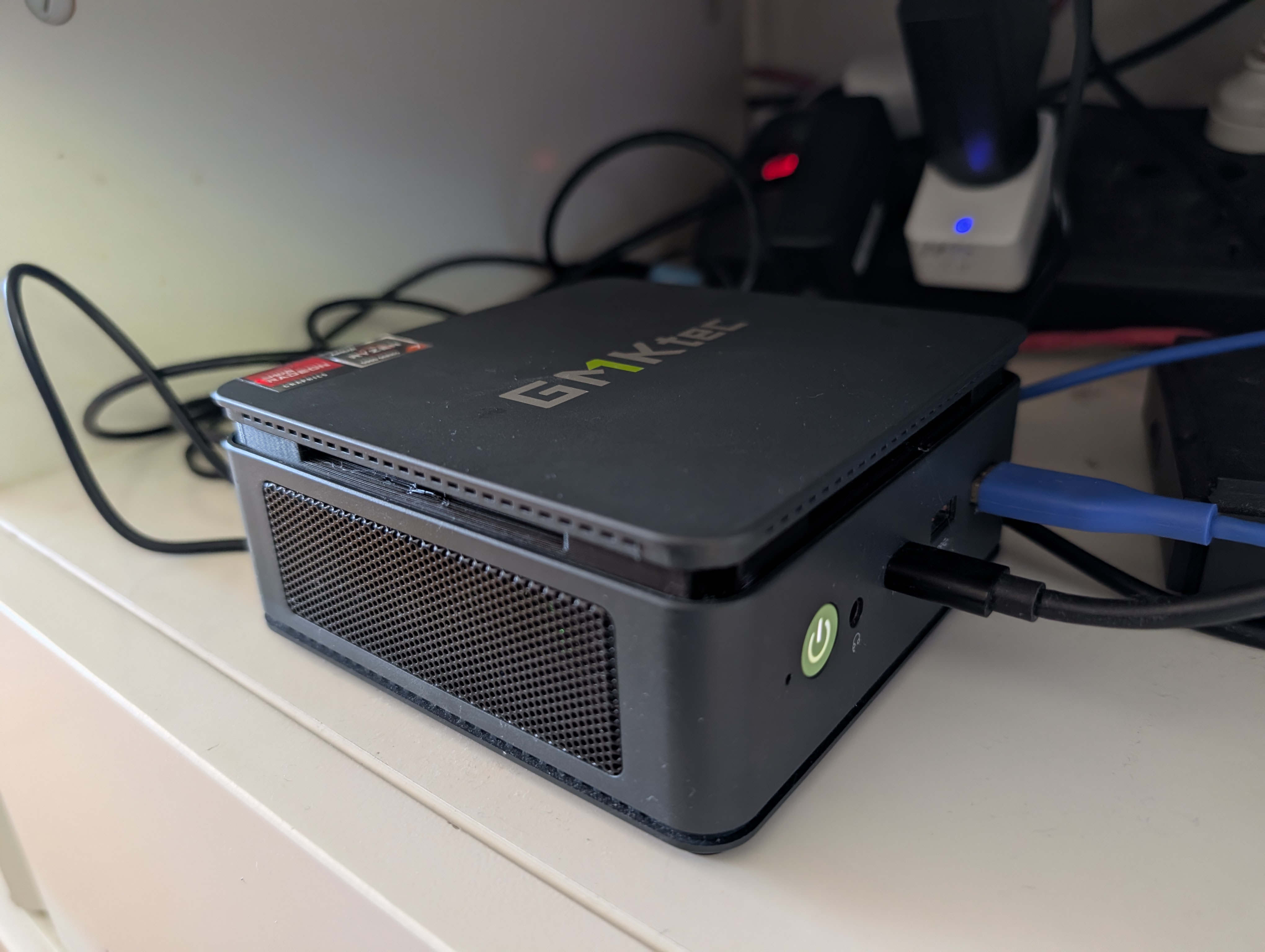 GmkTec M5plus Raised Top Cover