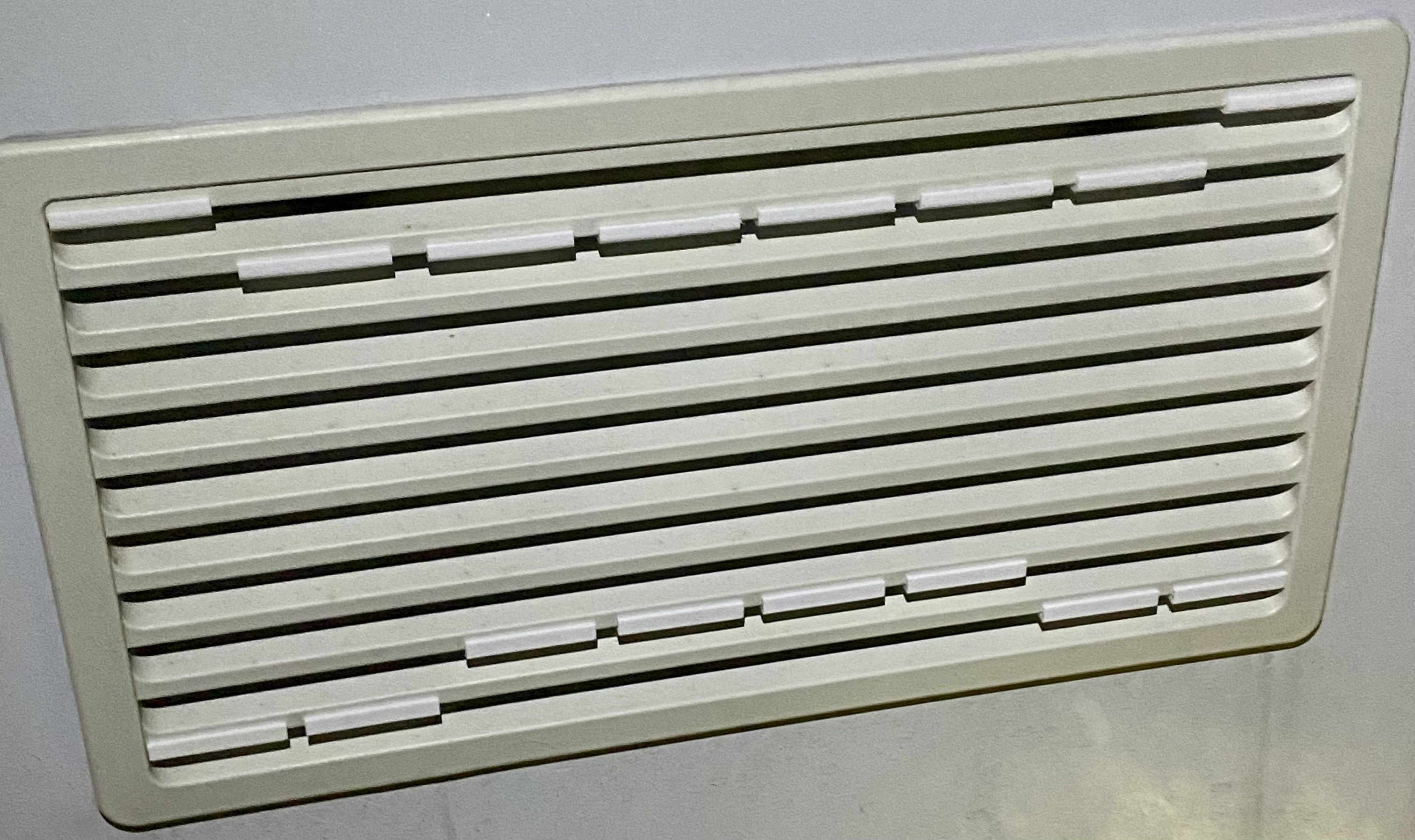 Winter Cover for Thetford Fridge Vent 3D model by floano
