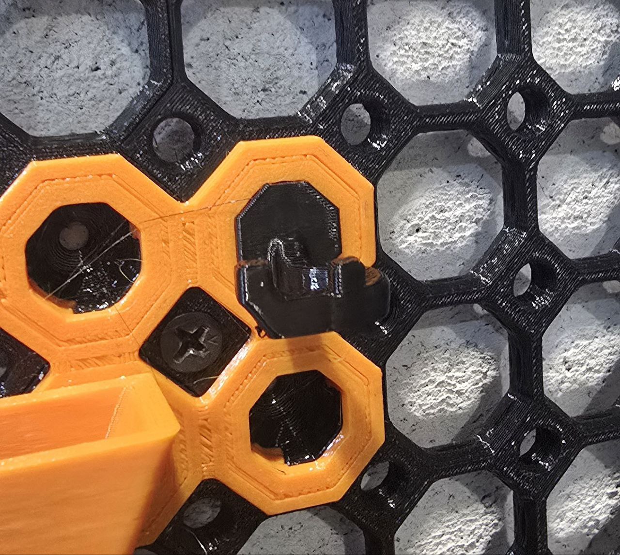 Multibroad keyholder