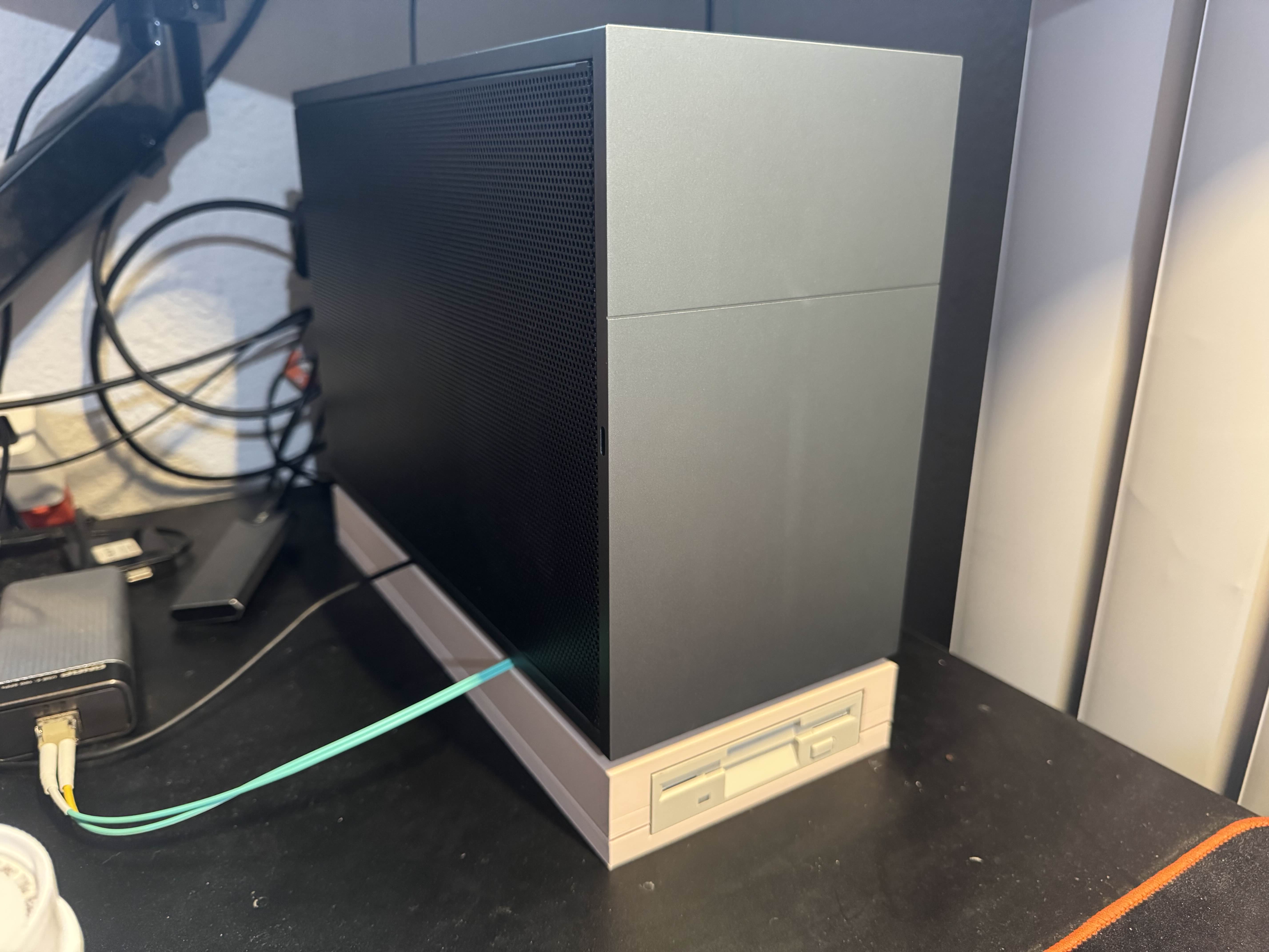 Floppy Drive Base mount for Formd T1/ NCasedT1
