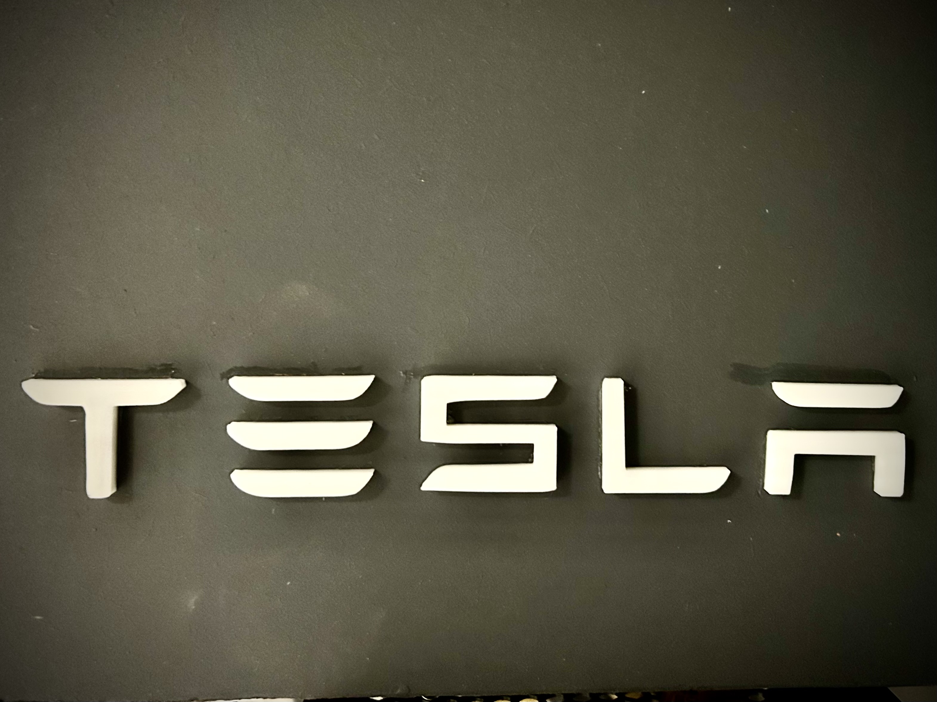 New Style TESLA Lettering 40mm