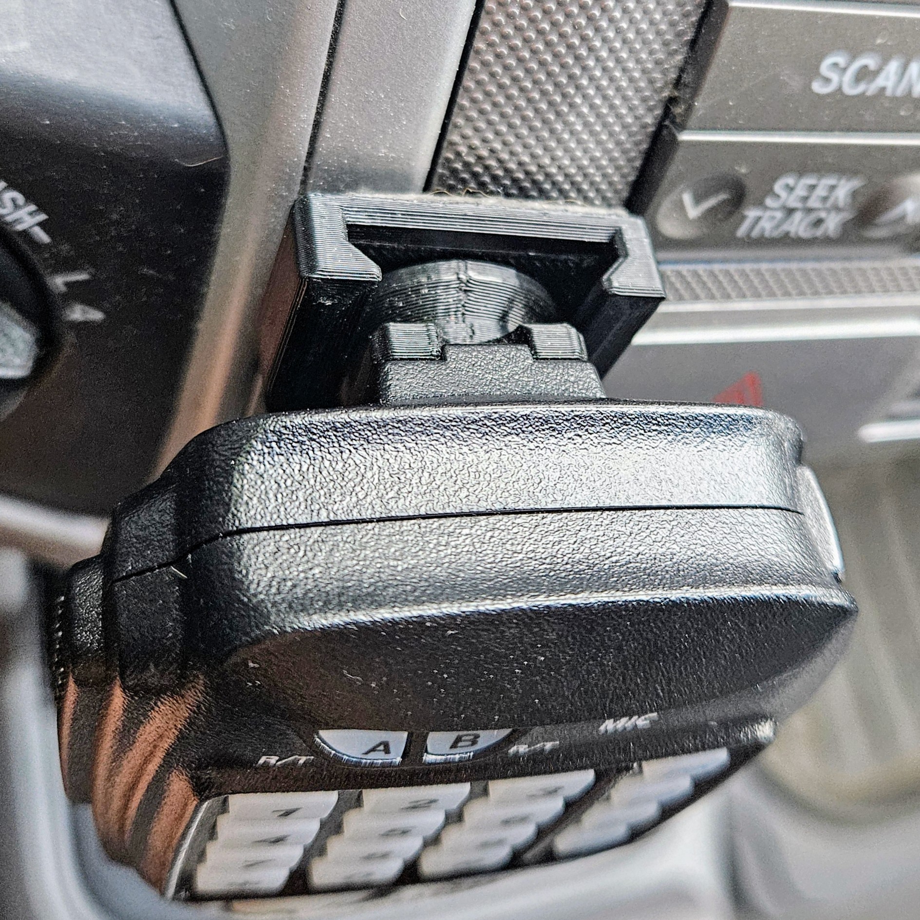 Anytone AT-778UV Hand Mic Hanger