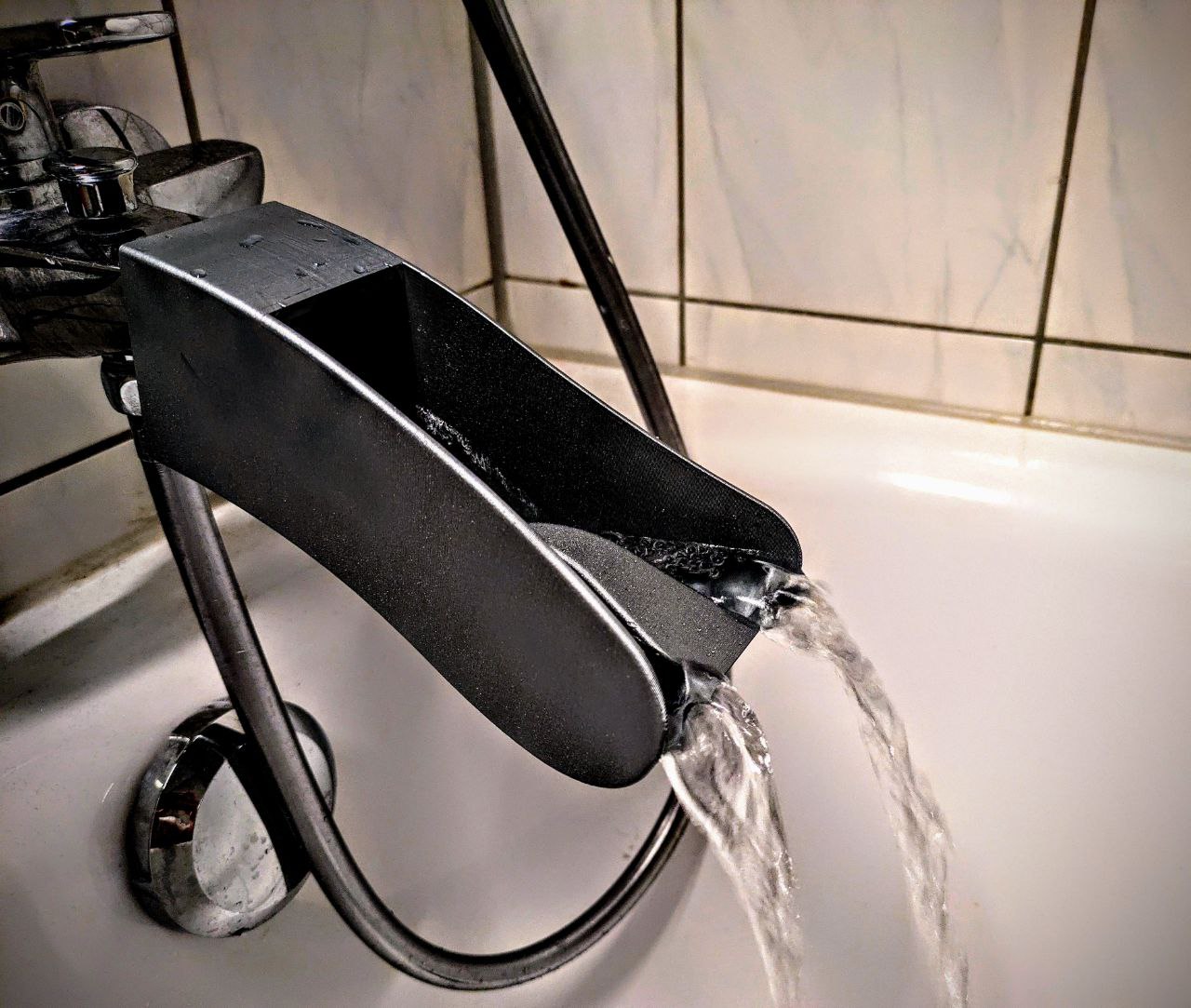 Bathtub Fun Fountainhead V3