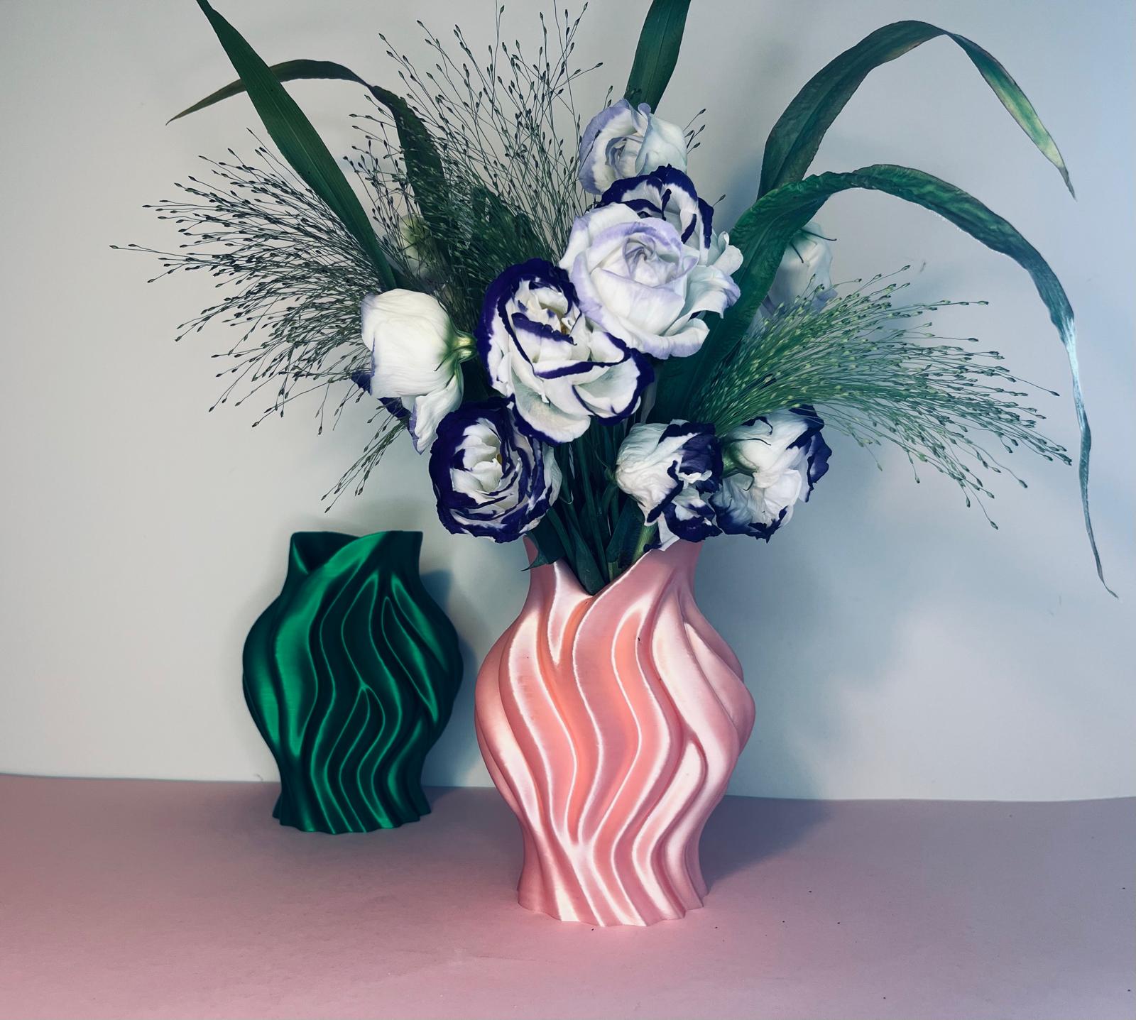 Elegant flower pot or vase decor for home