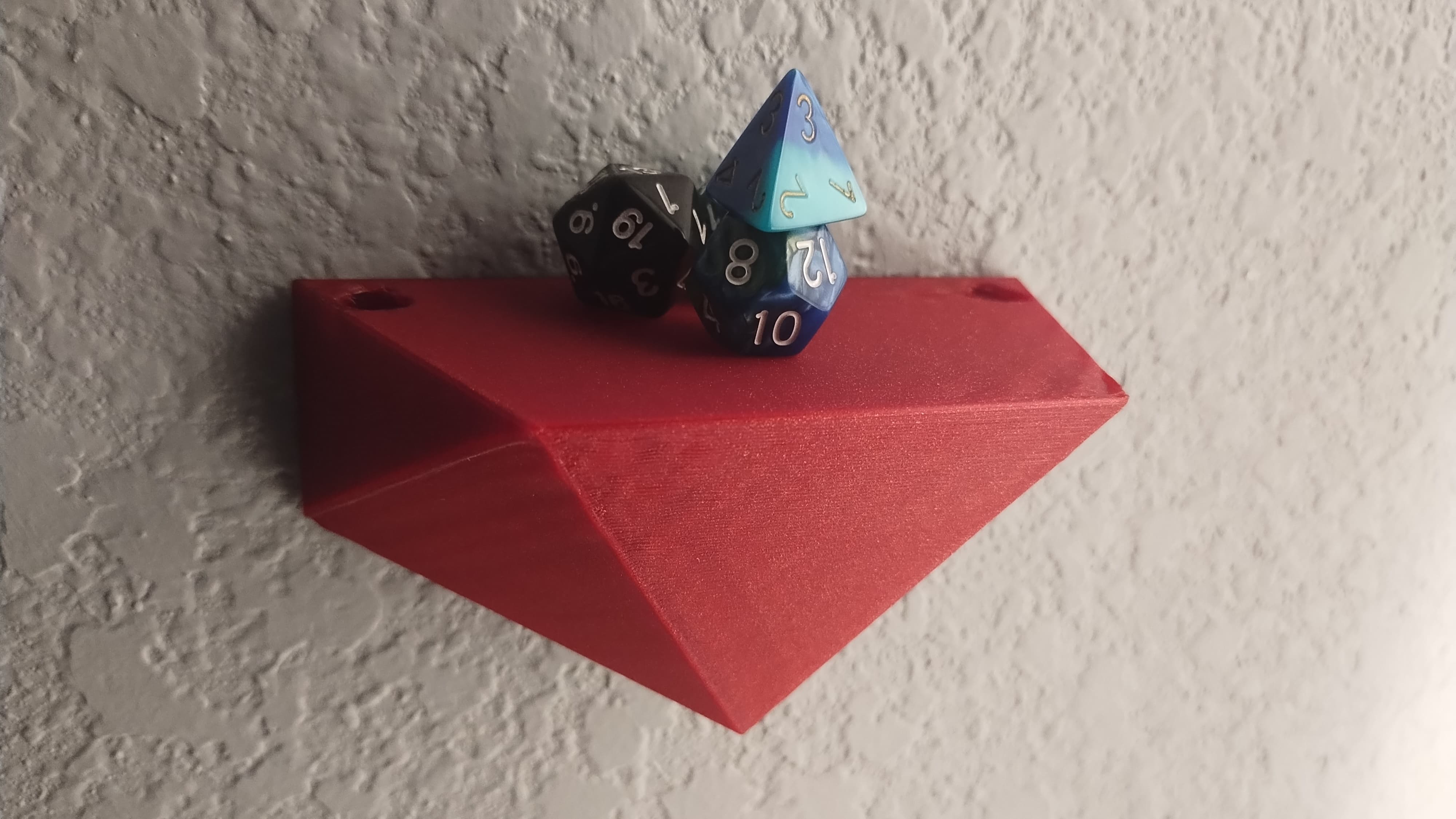 D&D Hidden D20 Shelf