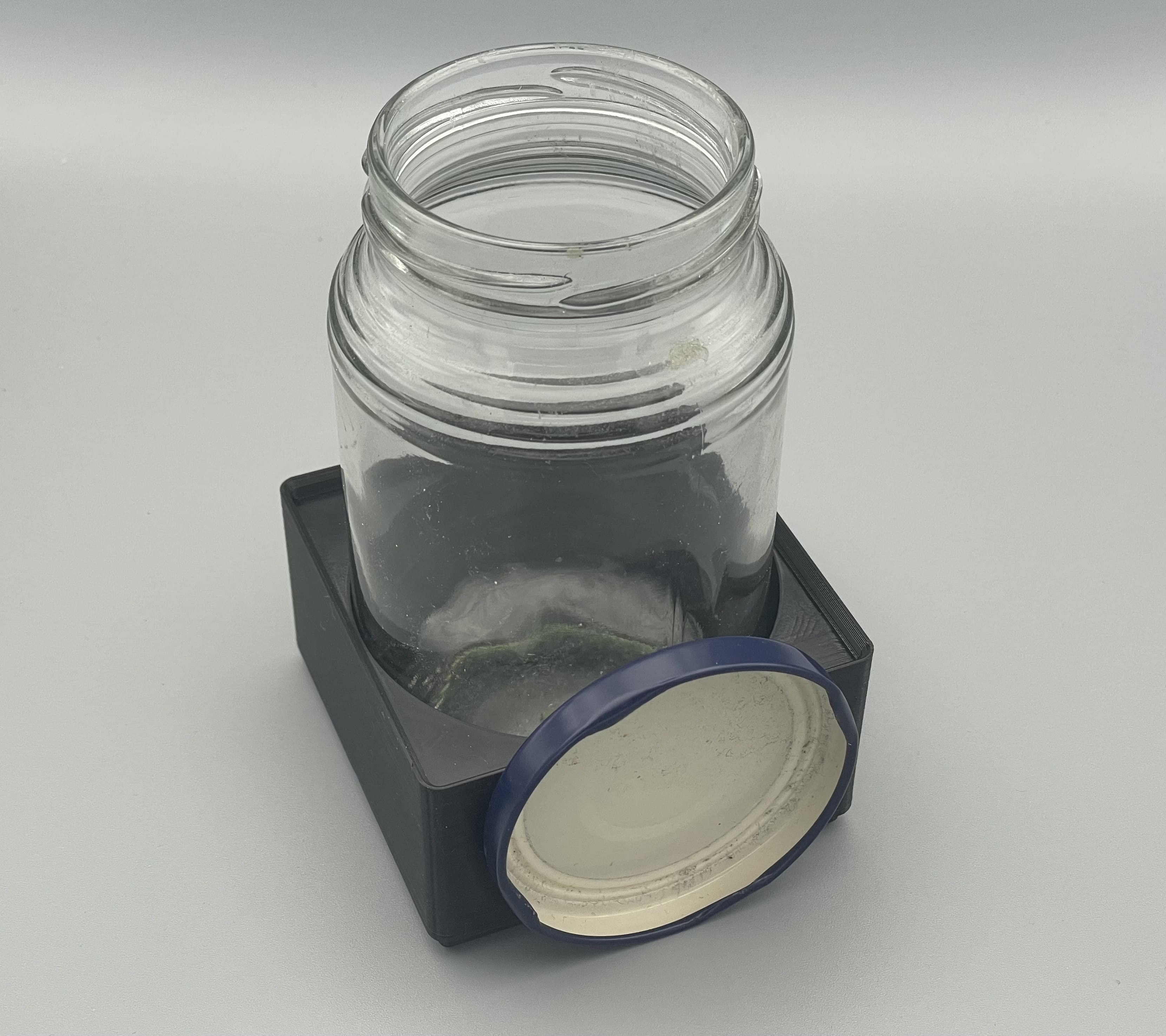 Gridfinity 2x2 bin for Barilla Sugo glass jar (Workbench/Desk trashcan) (v1.1)