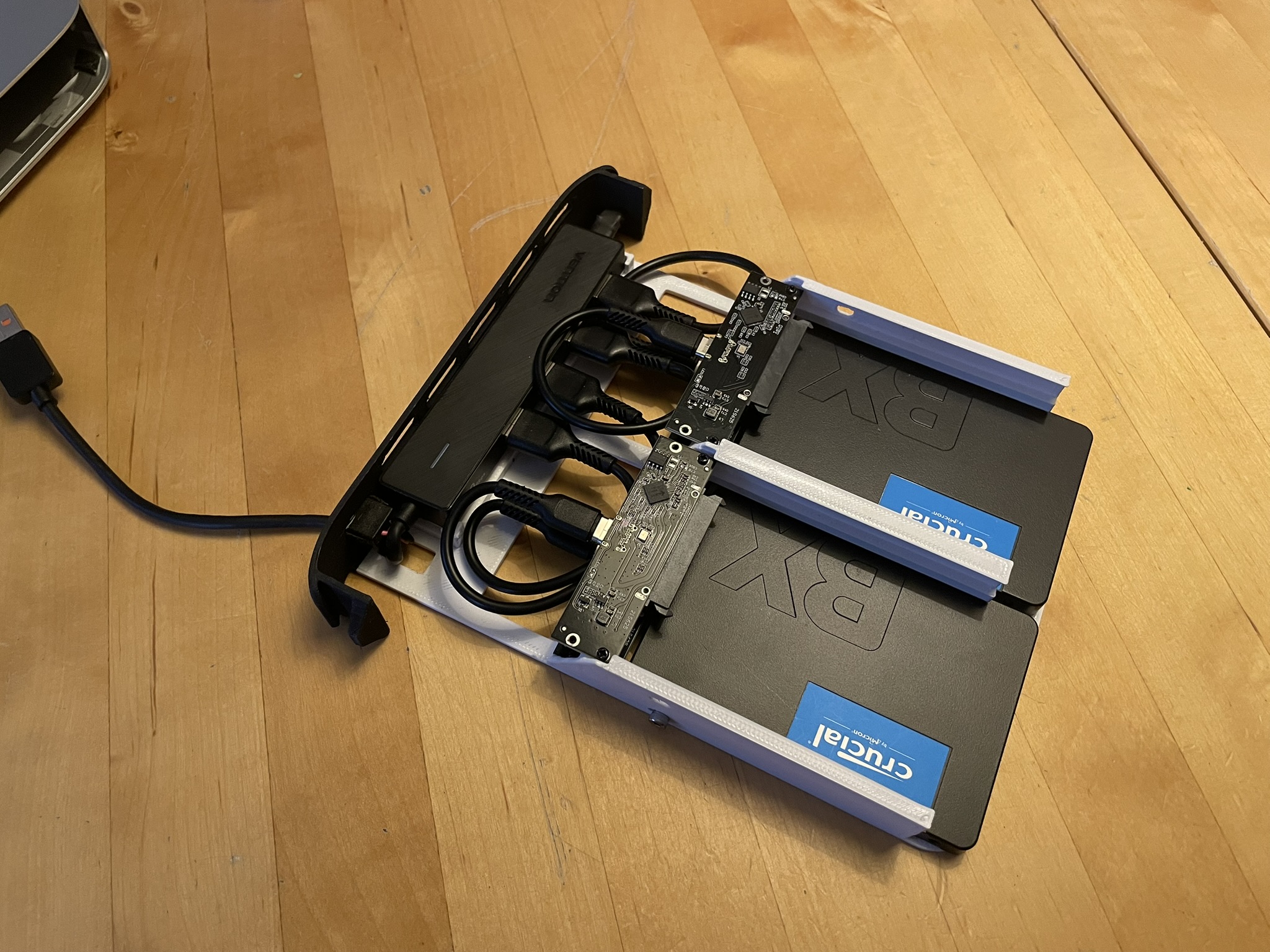 Mac Mini Storage Expansion -- Four 2.5" SSD Drives