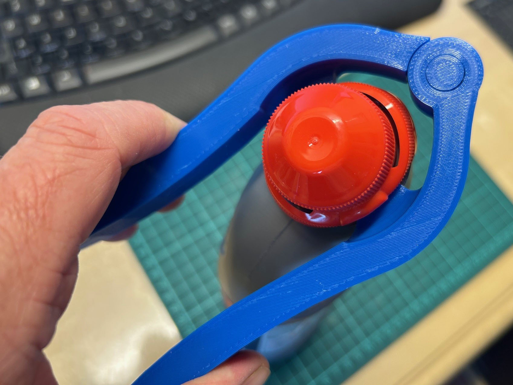 Safety Cap / Bleach Bottle / Tab lock Cap Opener