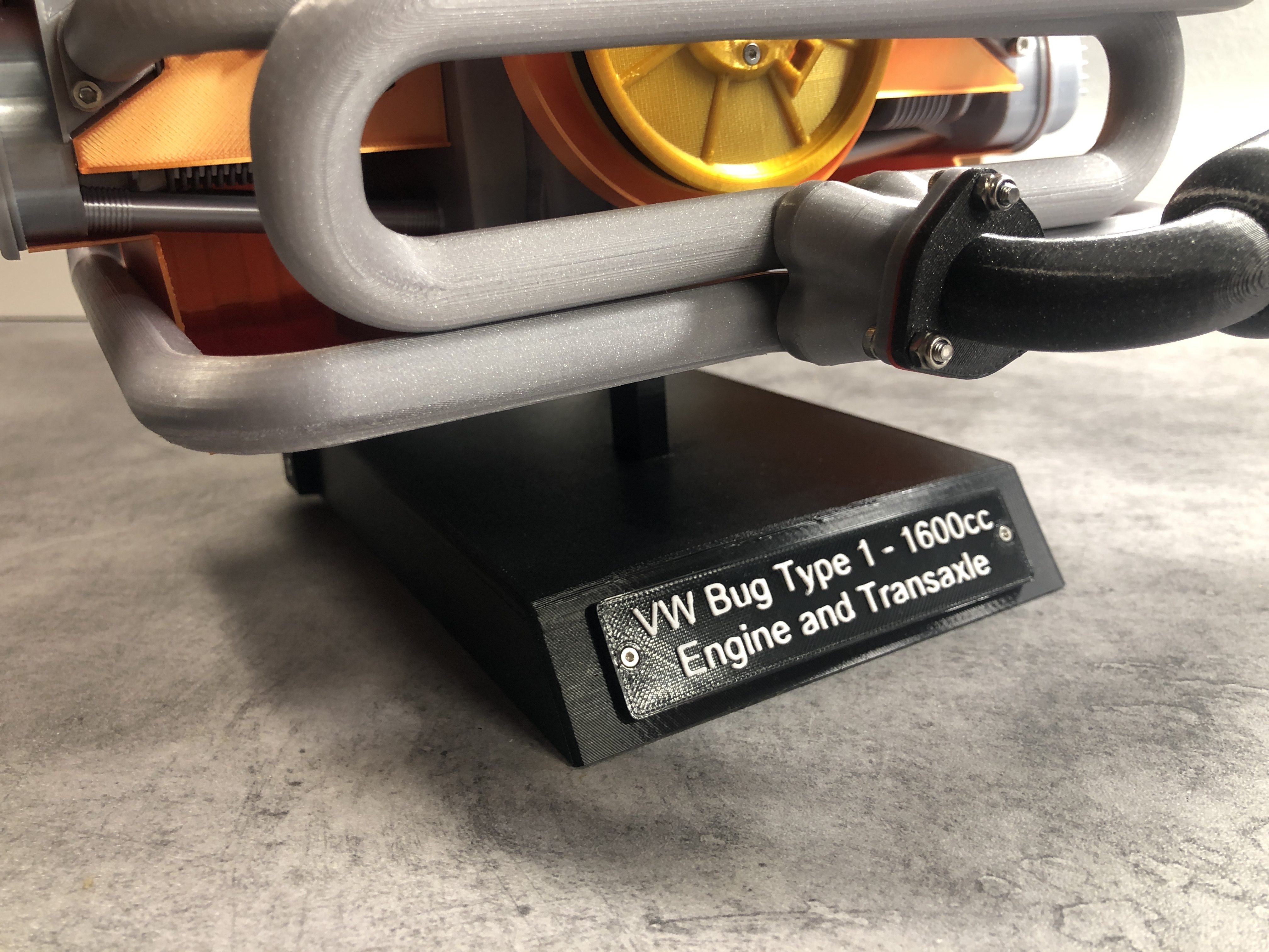 Miniatura 2 do modelo 3D VW Type 1 Engine - Stand Remix